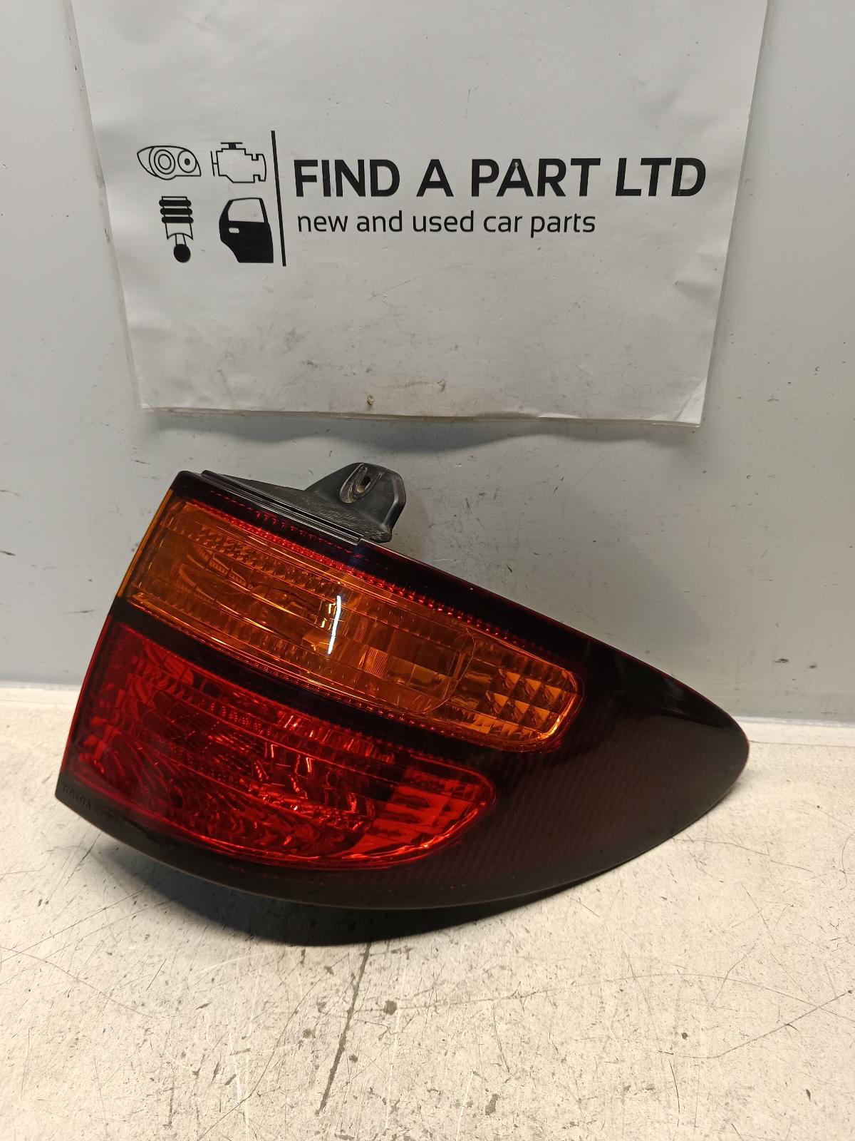View Auto part Right Taillight TOYOTA ESTIMA 2000