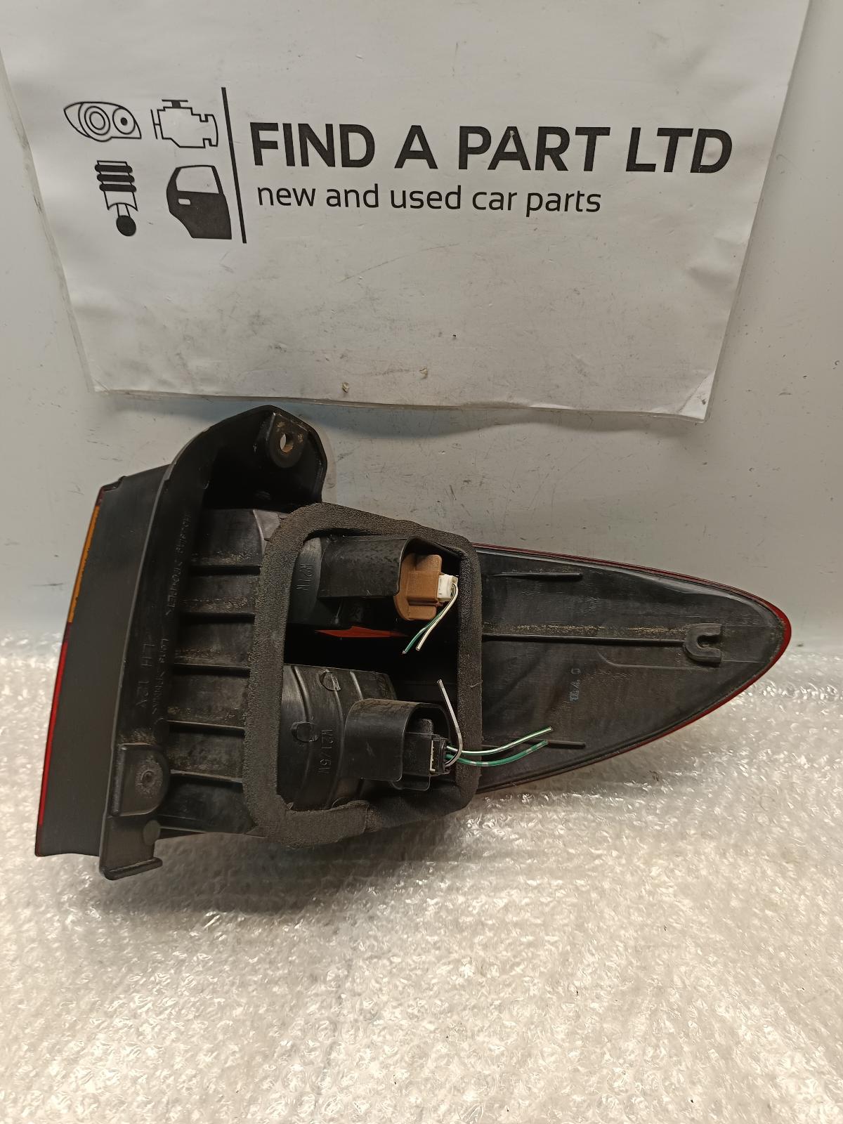 2000 TOYOTA ESTIMA Left Taillight Contact us for Photo