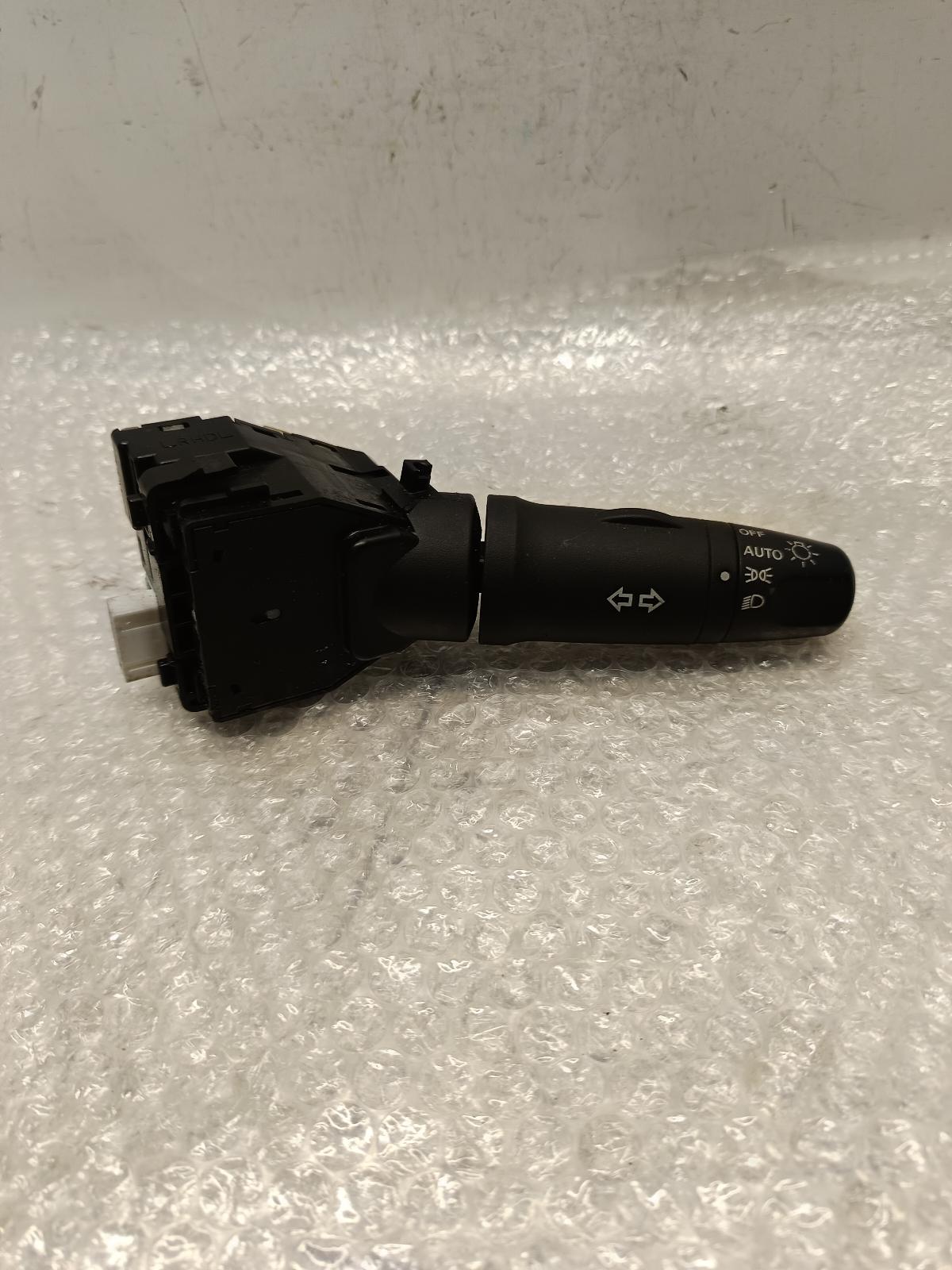 View Auto part Combination Switch NISSAN TIIDA 2006