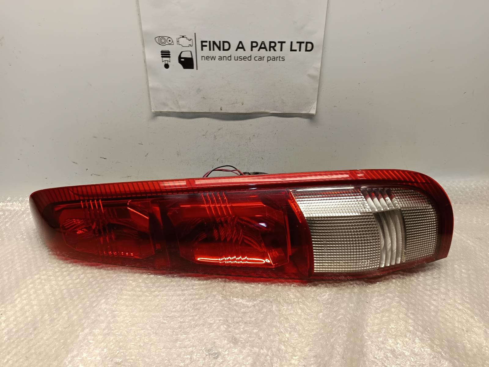 View Auto part Right Taillight NISSAN XTRAIL 2004