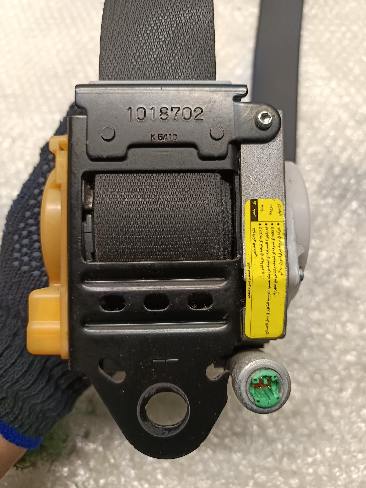 2002 TOYOTA CALDINA Seatbelt/Stalk Contact us for Photo
