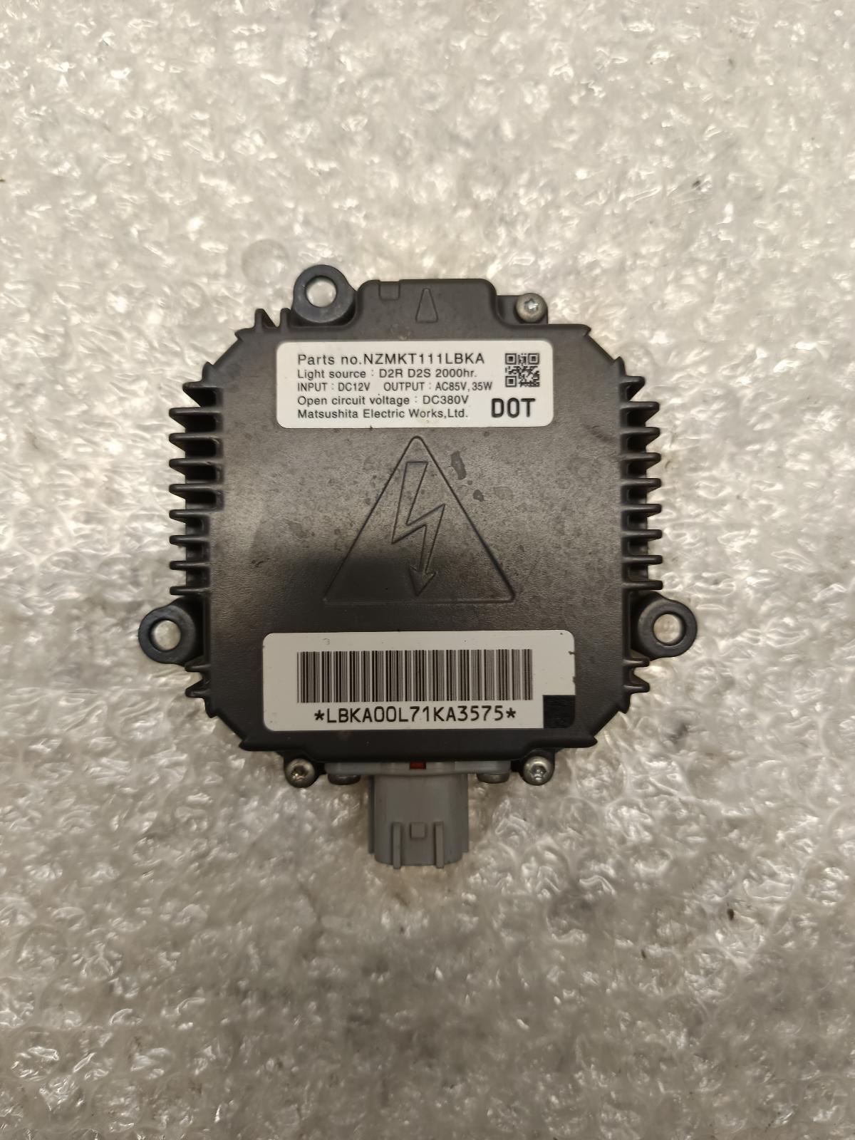 View Auto part Right Headlamp MAZDA CX7 2007