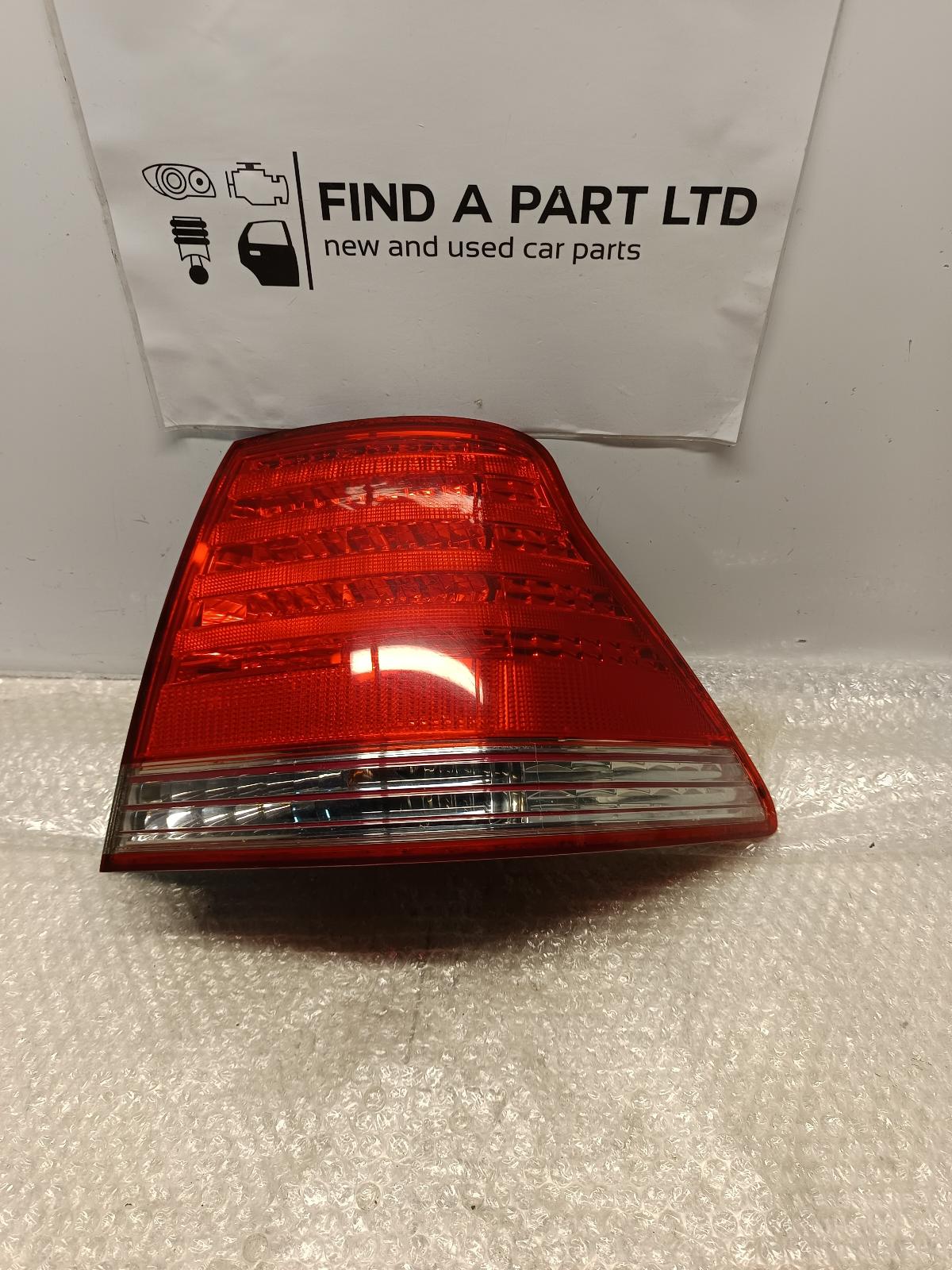 View Auto part Right Taillight TOYOTA CROWN 2005