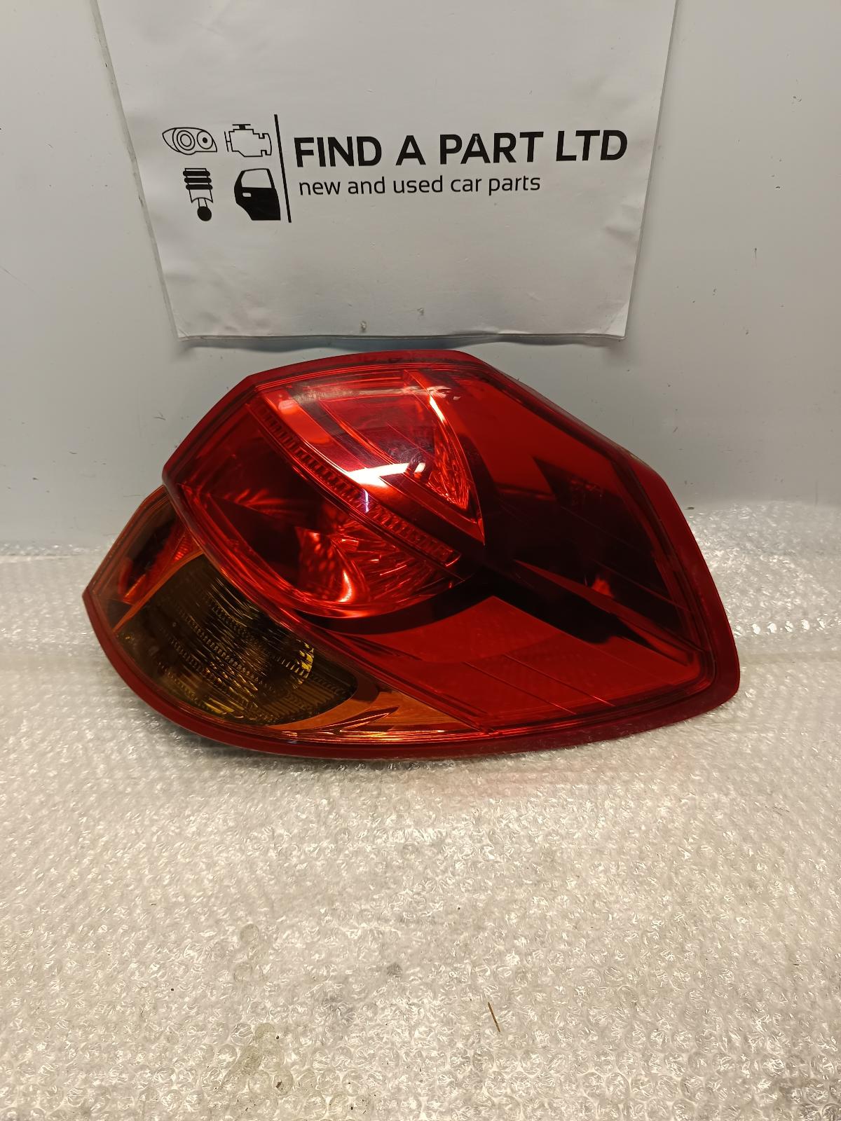 View Auto part Right Taillight SUBARU LIBERTY 2004