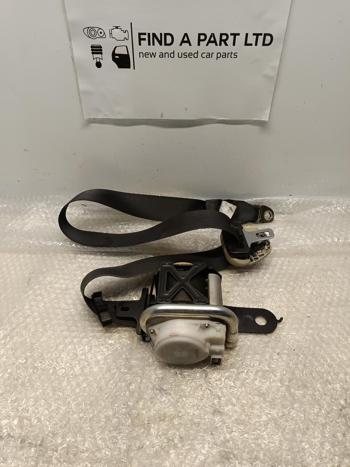 View Auto part Seatbelt/Stalk NISSAN ELGRAND 2005