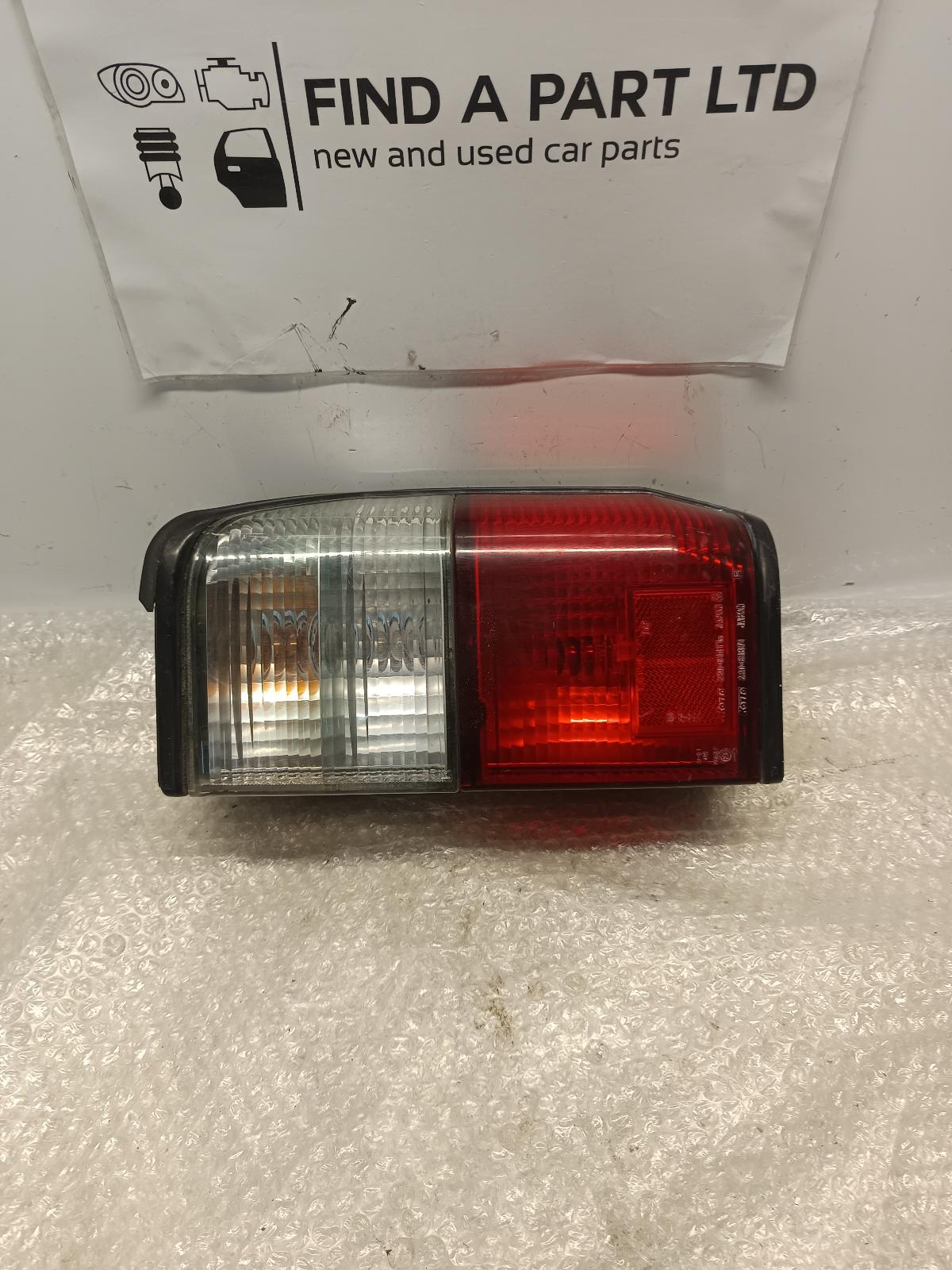 View Auto part Right Taillight ASTON MARTIN VANTAGE 2004