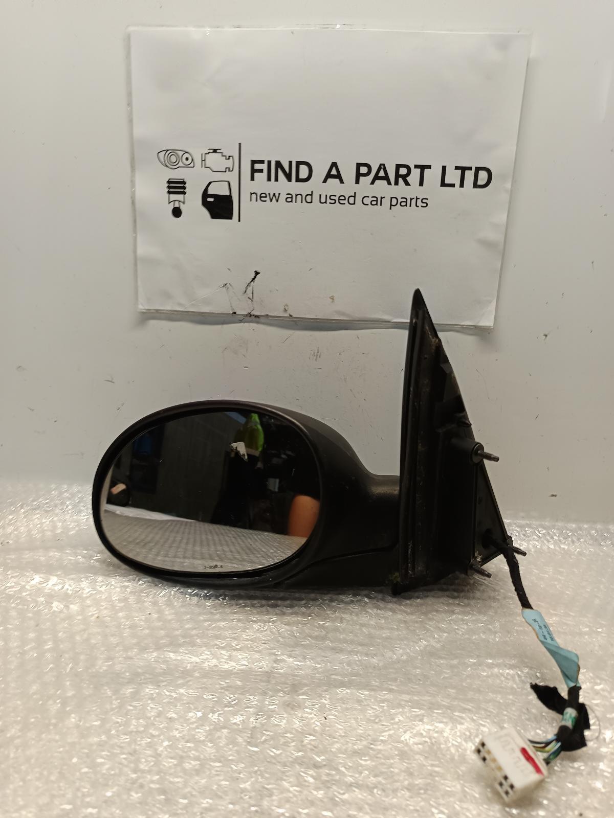 View Auto part Left Door Mirror CHRYSLER PT CRUISER 2005