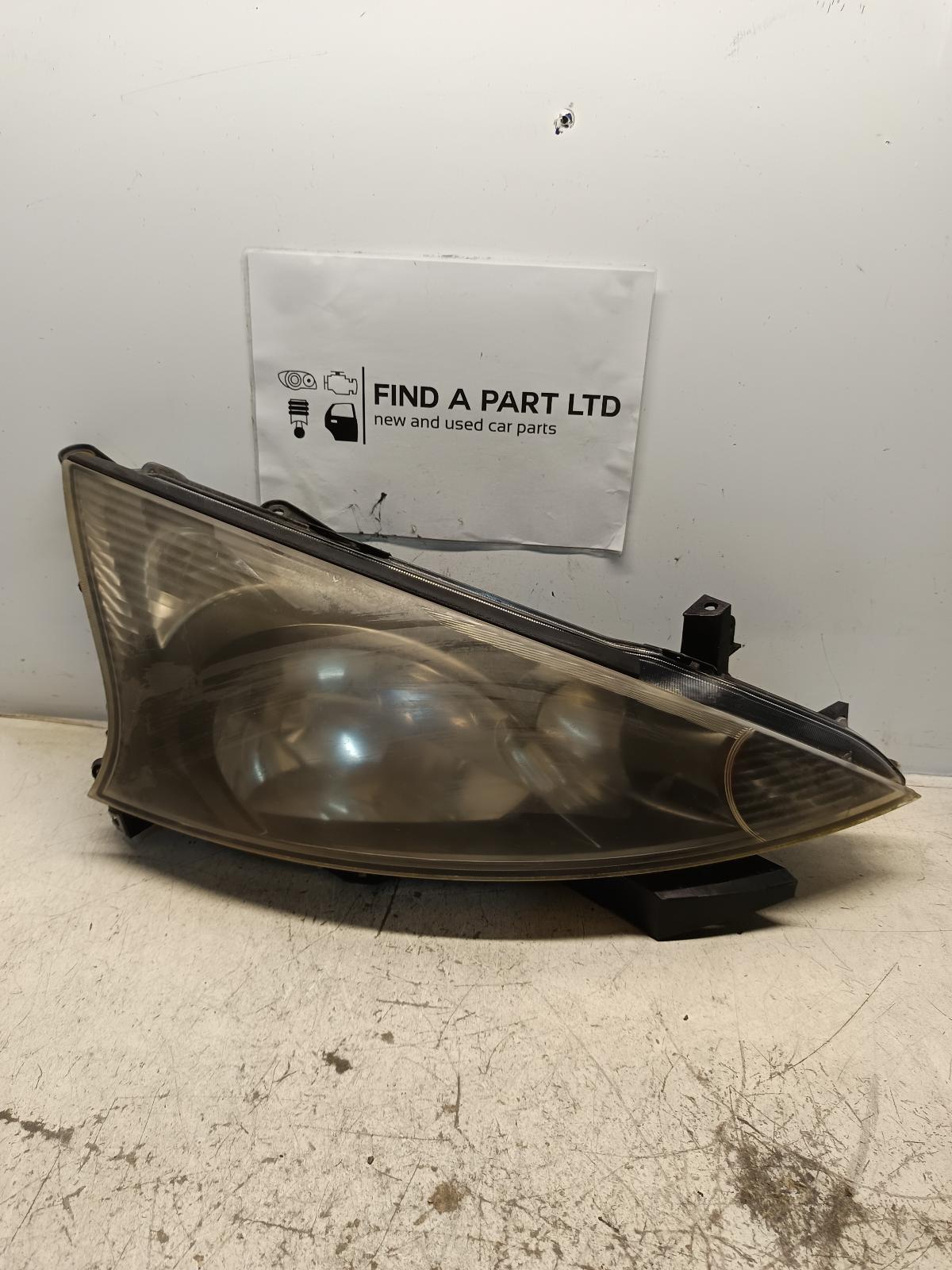 View Auto part Right Headlamp MITSUBISHI GRANDIS 2005