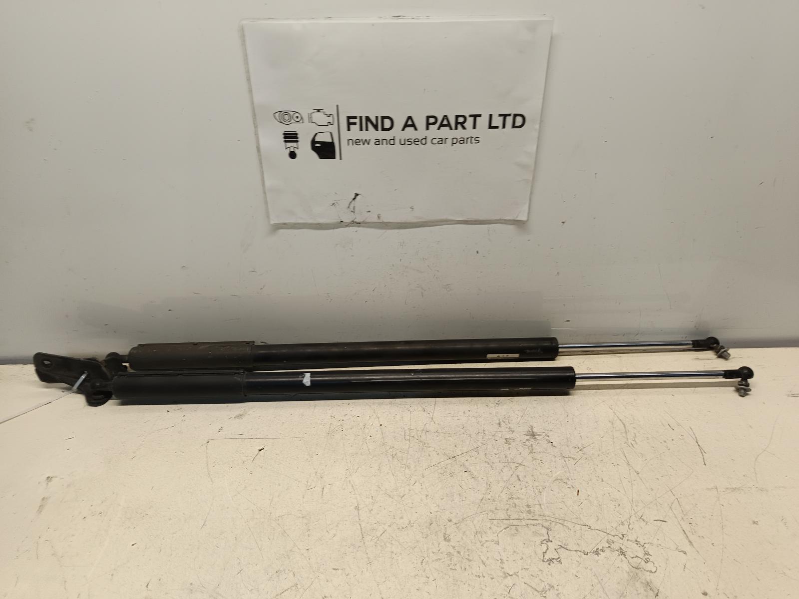 View Auto part Hatch Strut NISSAN SERENA 2007