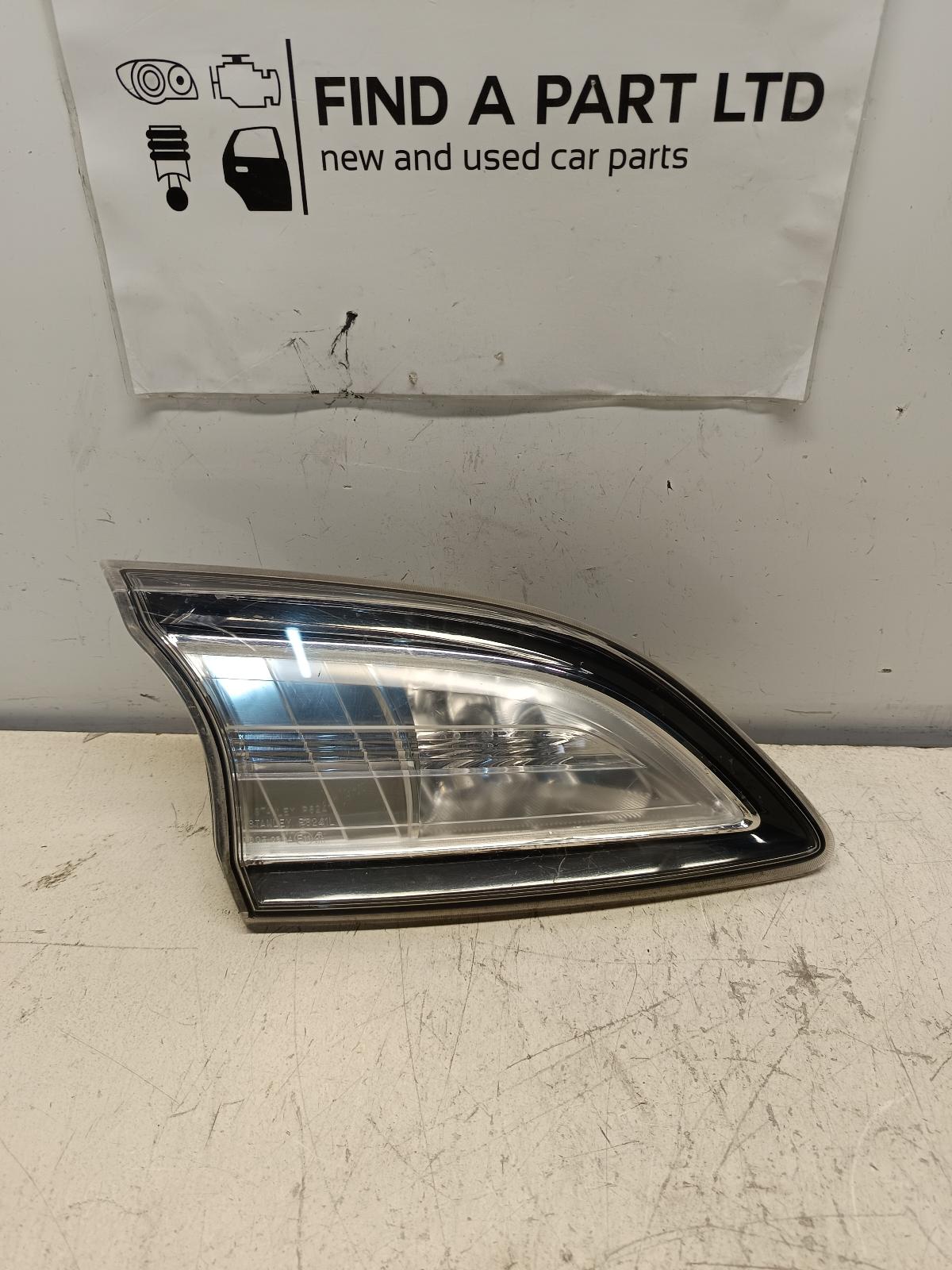 View Auto part Rear Garnish MAZDA 3 2009