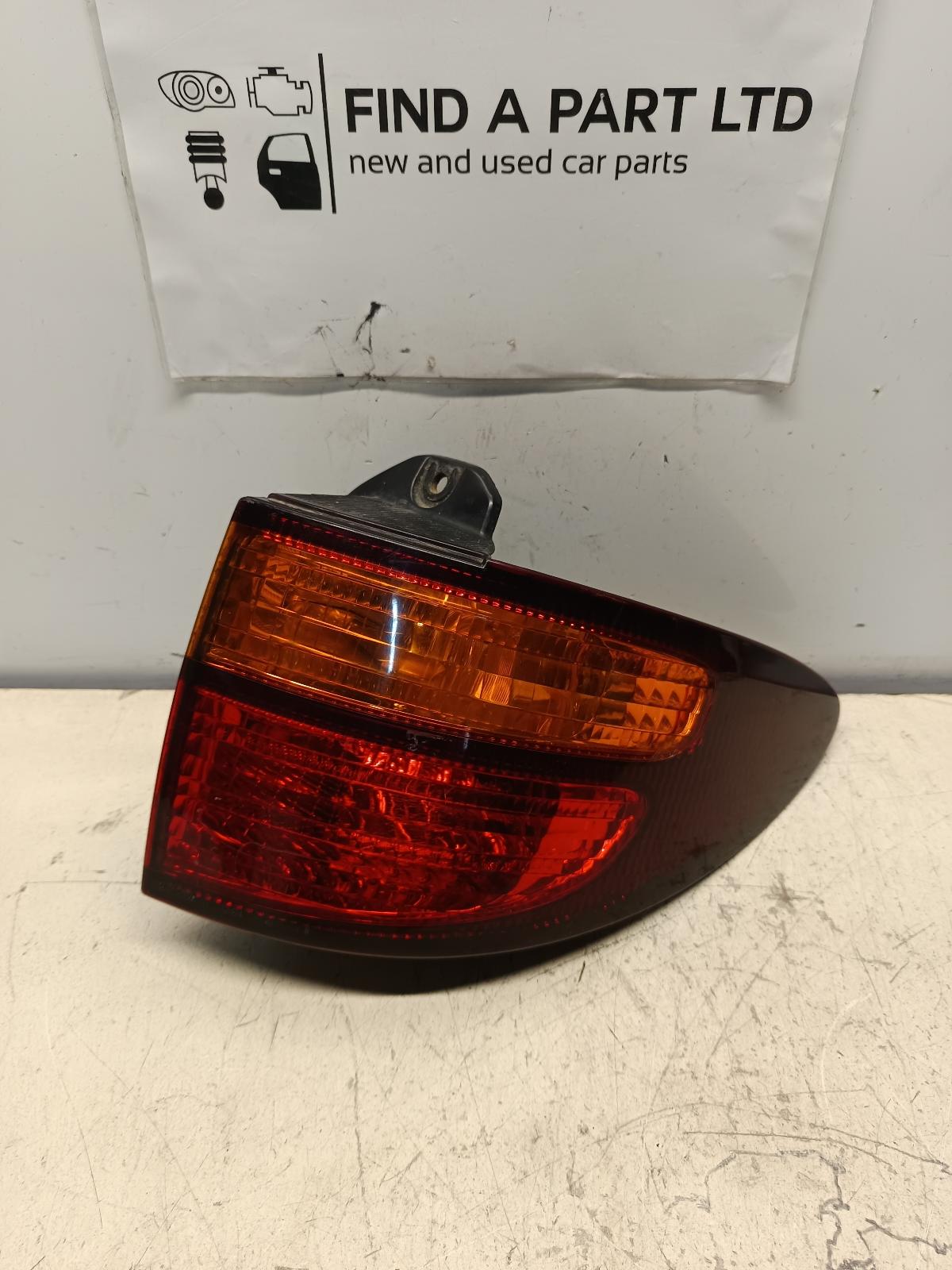 View Auto part Right Taillight TOYOTA ESTIMA 2001