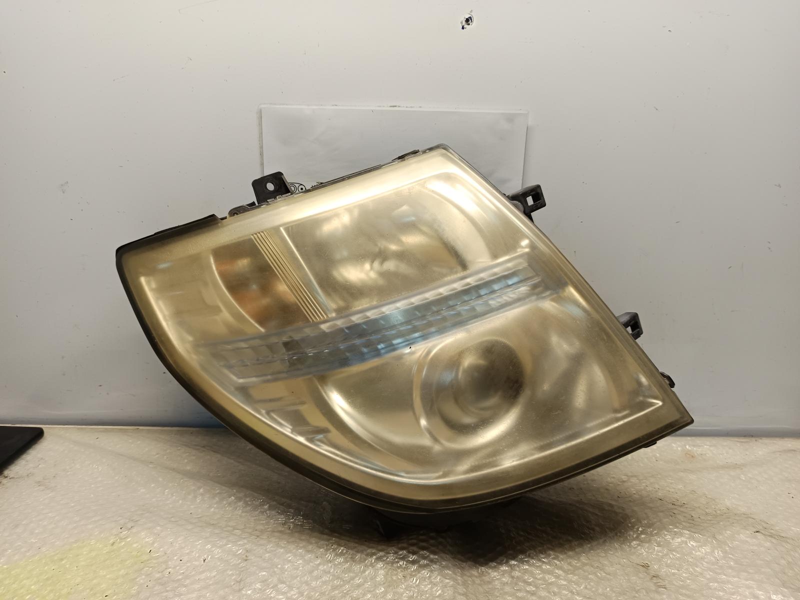 View Auto part Right Headlamp NISSAN ELGRAND 2005