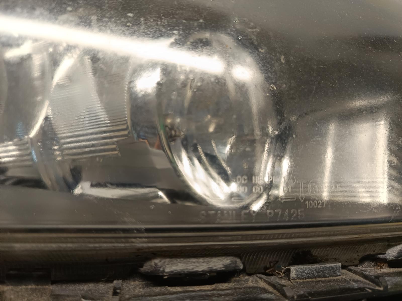2008 HONDA ACCORD Right Headlamp Contact us for Photo