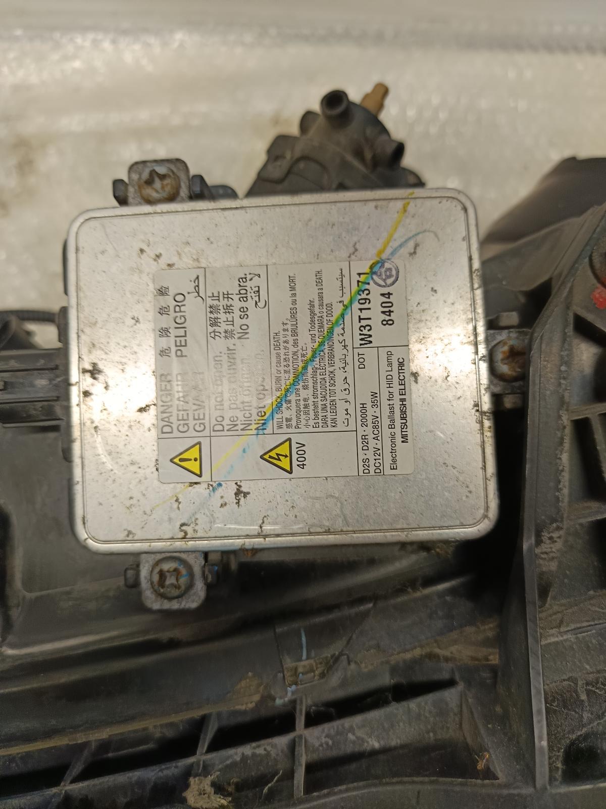2008 HONDA ACCORD Right Headlamp Contact us for Photo