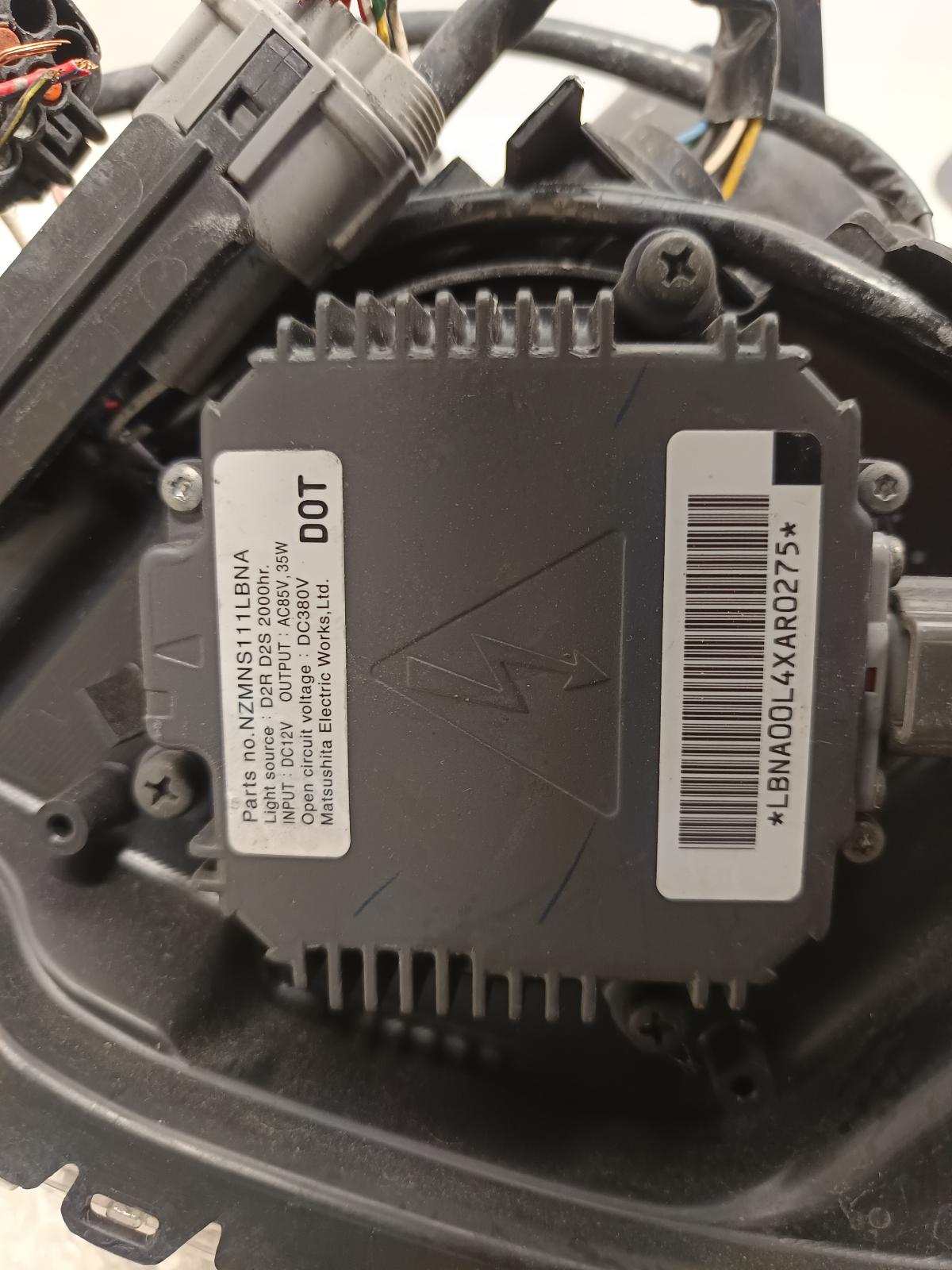 2007 NISSAN FUGA Right Headlamp Contact us for Photo