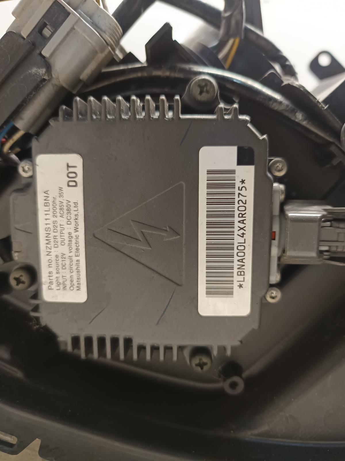 2007 NISSAN FUGA Right Headlamp Contact us for Photo