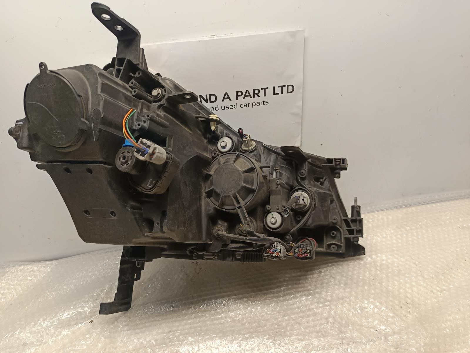 2007 NISSAN FUGA Left Headlamp Contact us for Photo