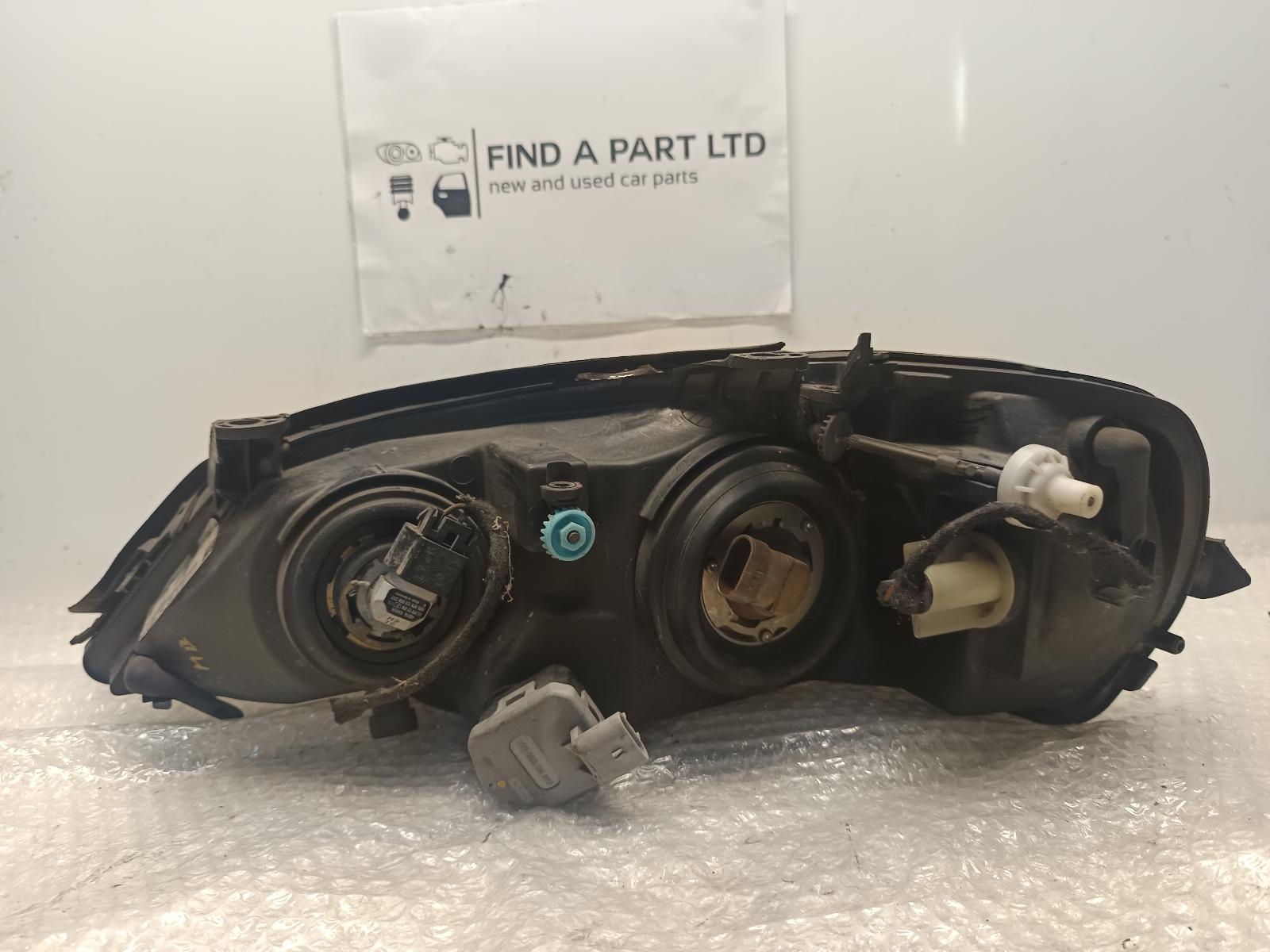 2001 HOLDEN ASTRA Right Headlamp Contact us for Photo