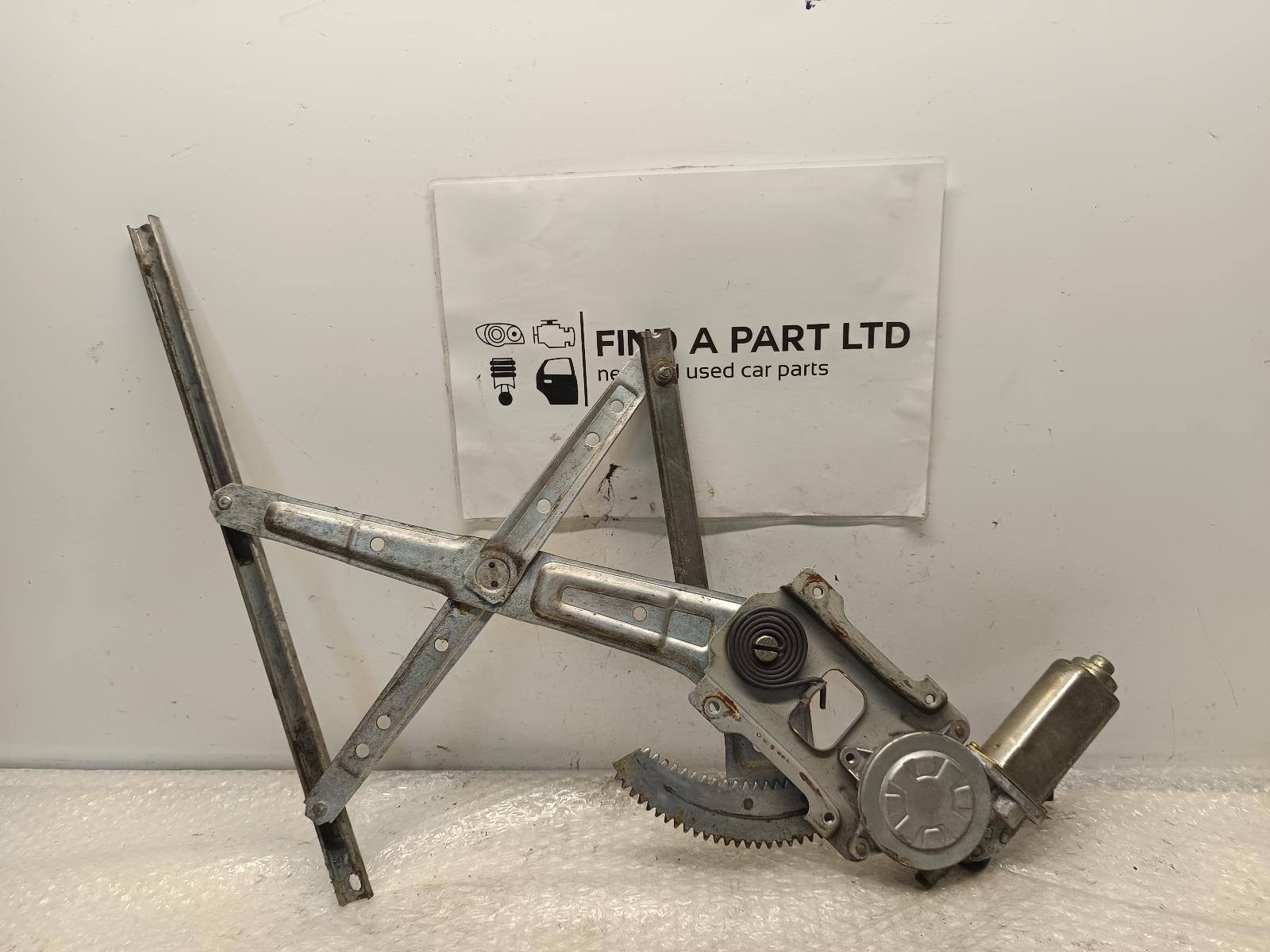 View Auto part Right Rear Wnd Reg/Motor HOLDEN JACKAROO 1997