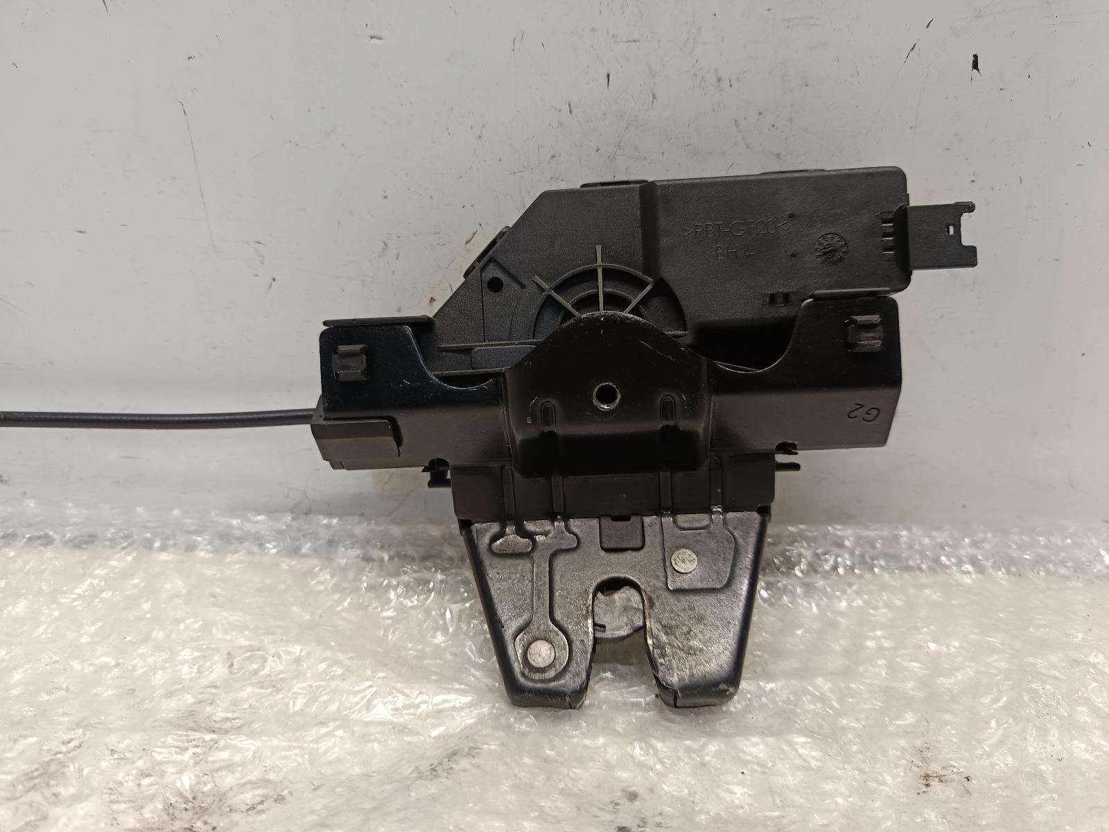 2009 BMW 3 SERIES Door/Boot/Gate Lock Contact us for Photo