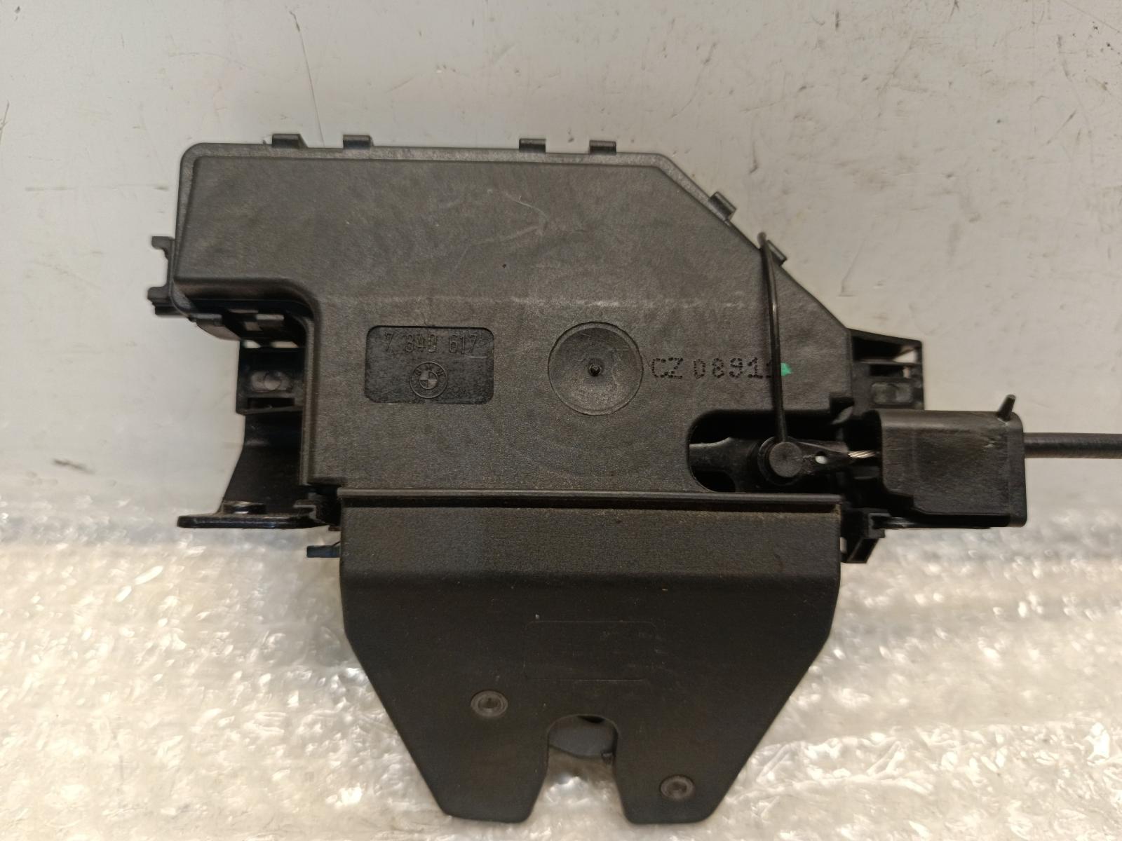 2009 BMW 3 SERIES Door/Boot/Gate Lock Contact us for Photo