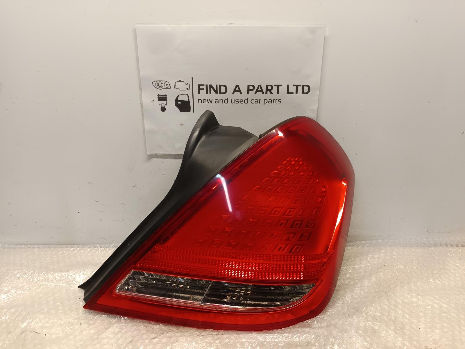 View Auto part Right Taillight NISSAN MAXIMA 2005