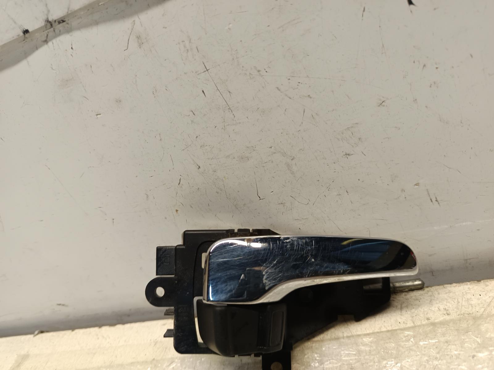 2008 MITSUBISHI LANCER Door Handle Contact us for Photo