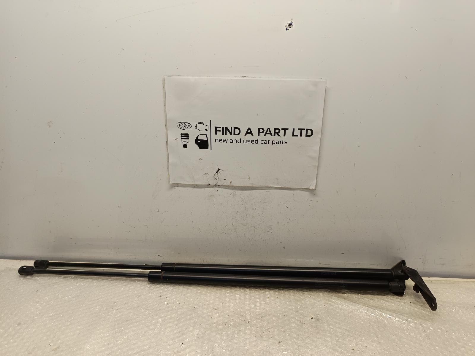 View Auto part Hatch Strut NISSAN ELGRAND 2005