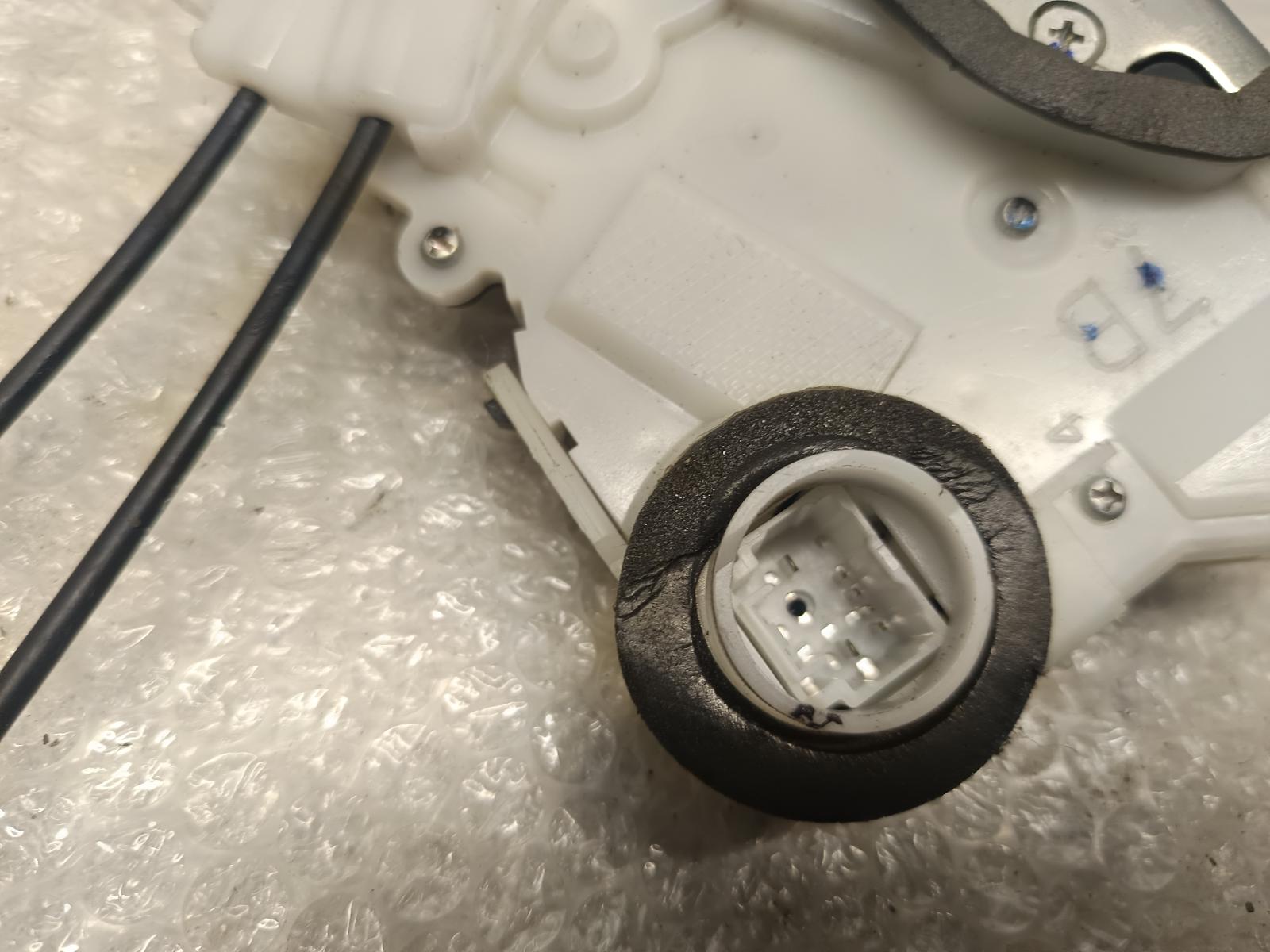 2014 SUBARU IMPREZA Door/Boot/Gate Lock Contact us for Photo
