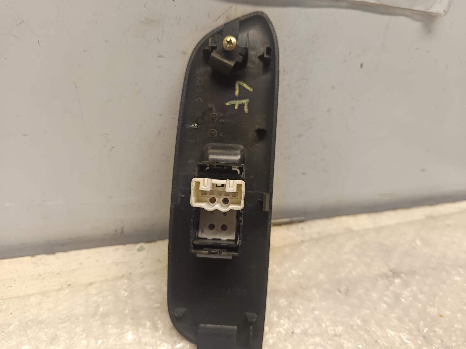 2002 TOYOTA RAV4 Pwr Dr Wind Switch Contact us for Photo