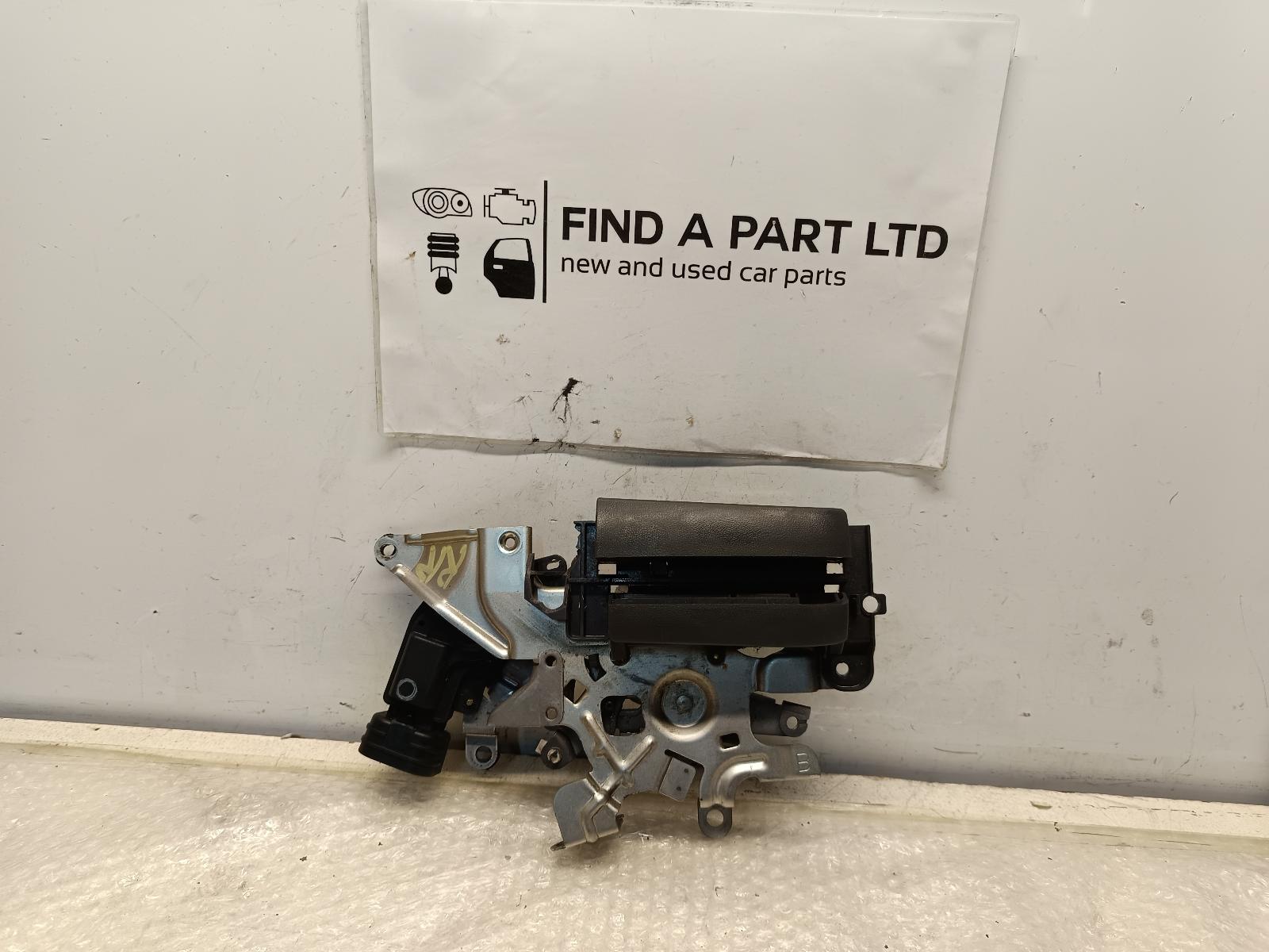 View Auto part Door/Boot/Gate Lock TOYOTA ESTIMA 2003