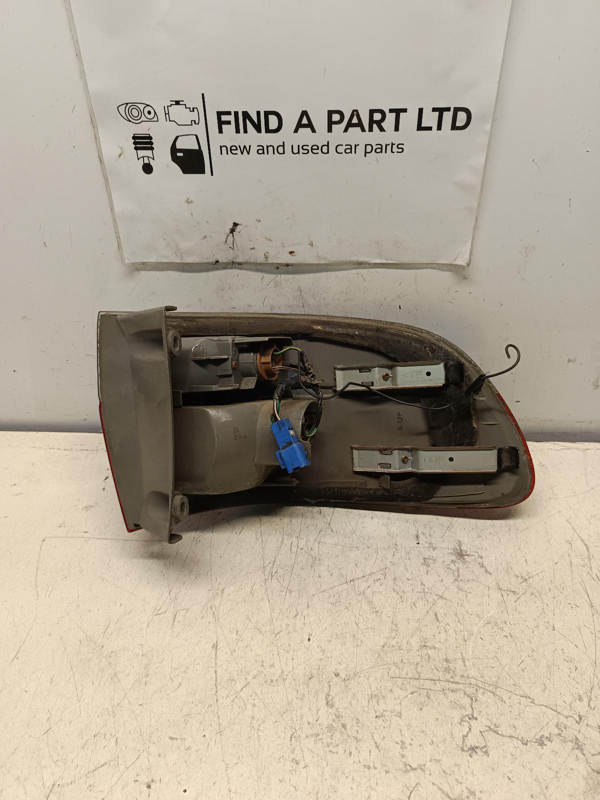 1997 TOYOTA ESTIMA Left Taillight Contact us for Photo