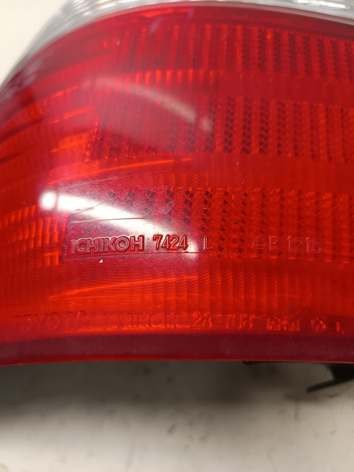 1997 TOYOTA ESTIMA Left Taillight Contact us for Photo