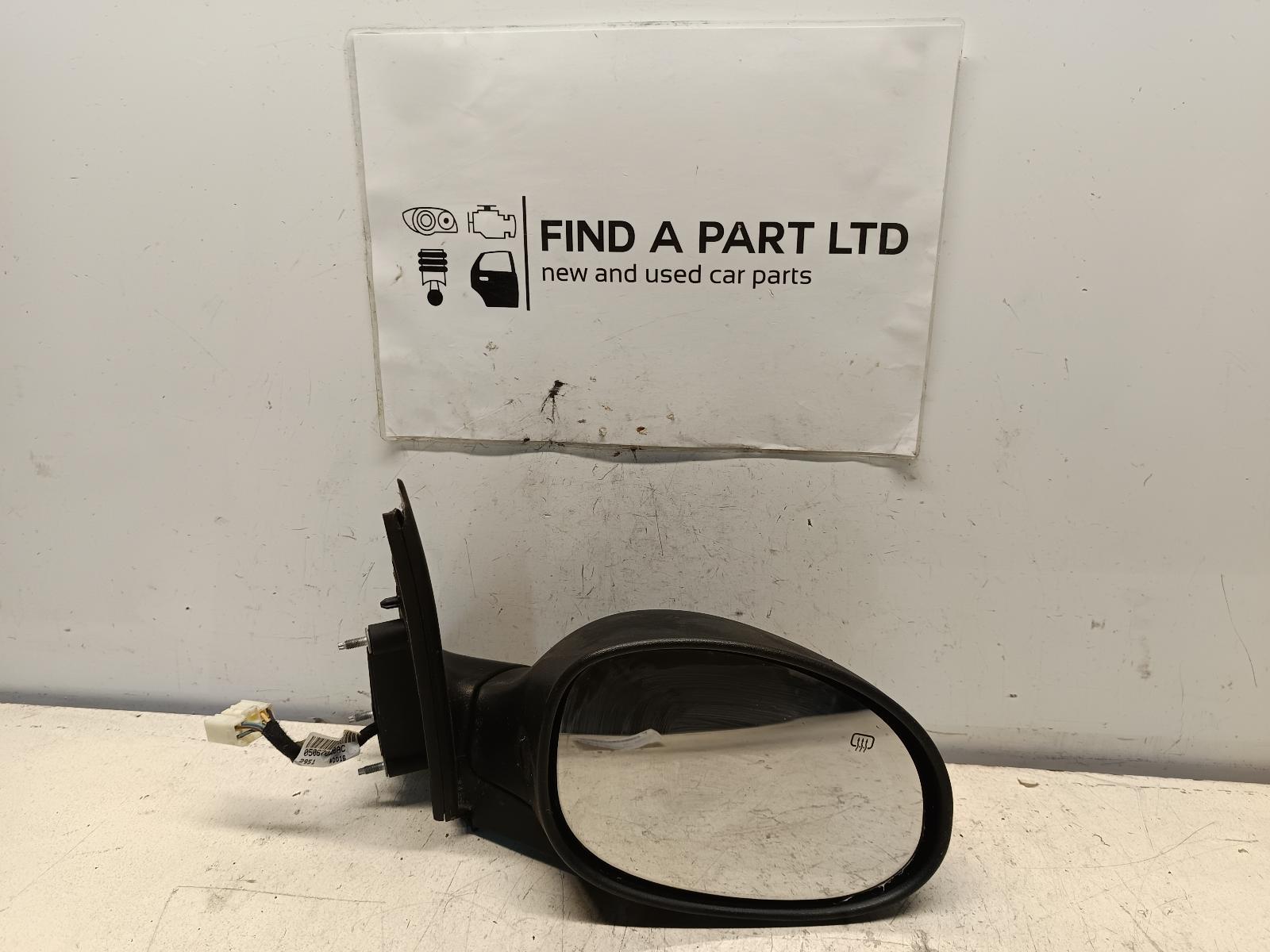 View Auto part Right Door Mirror CHRYSLER PT CRUISER 2002