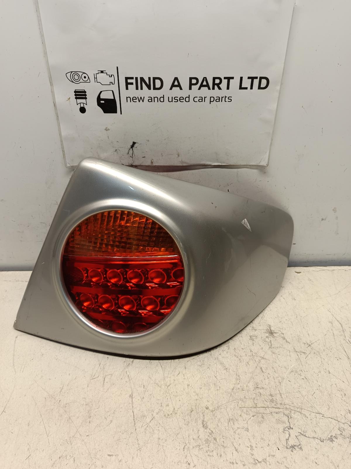 View Auto part Right Taillight NISSAN SKYLINE 2001