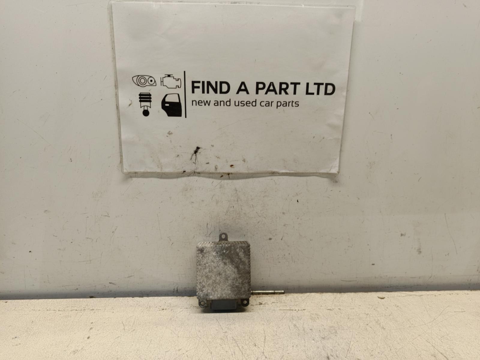 View Auto part Right Headlamp NISSAN SKYLINE 2001