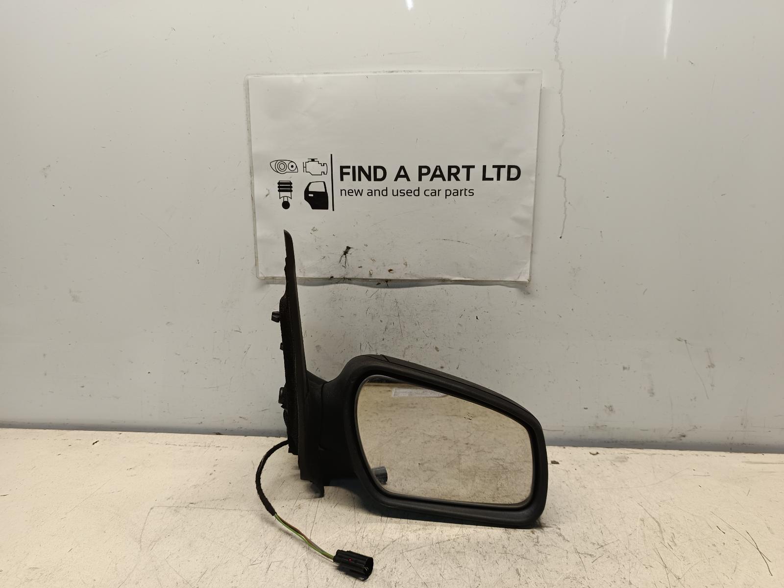 View Auto part Right Door Mirror FORD FIESTA 2004