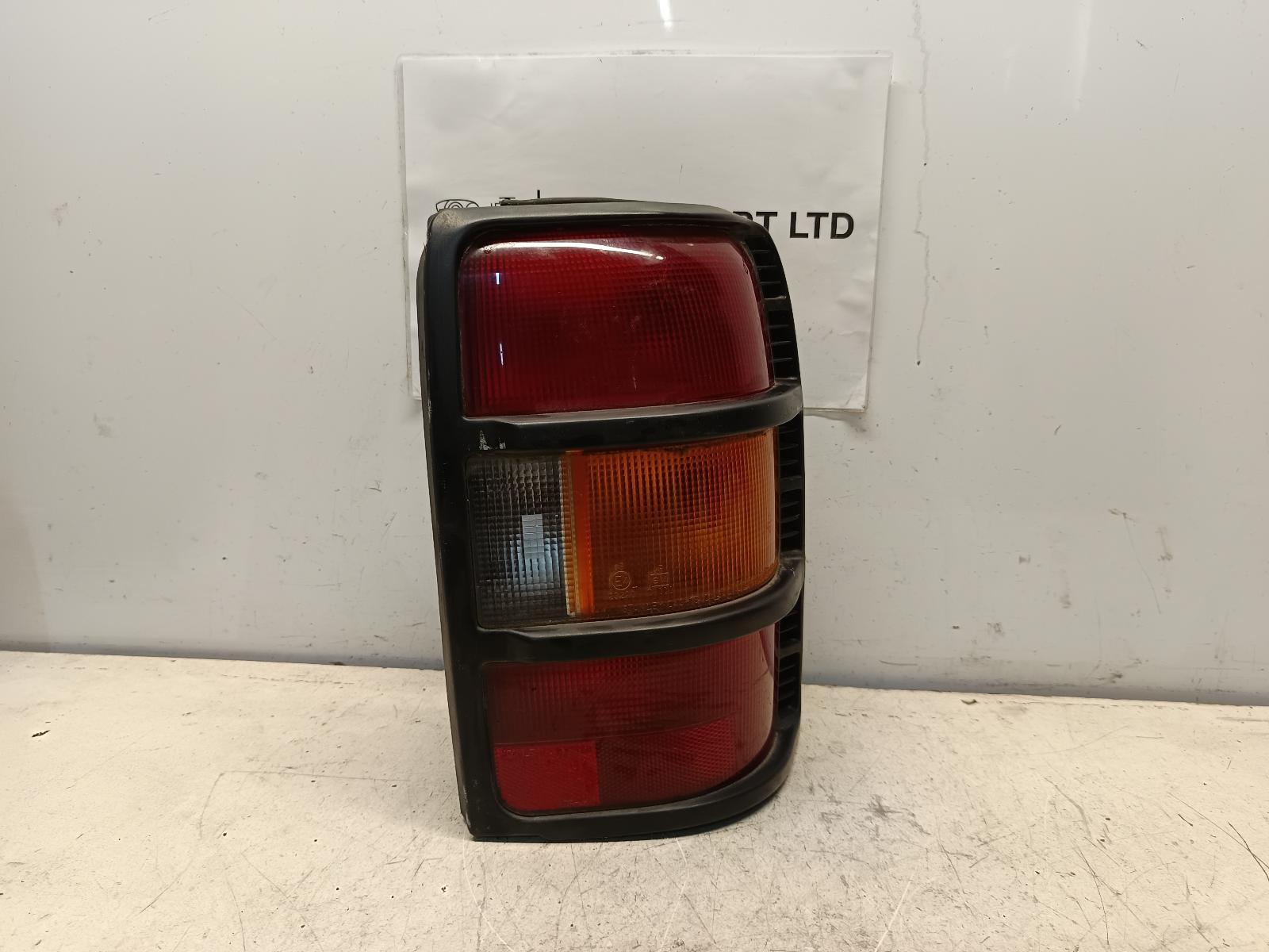 View Auto part Right Taillight MITSUBISHI PAJERO 1991