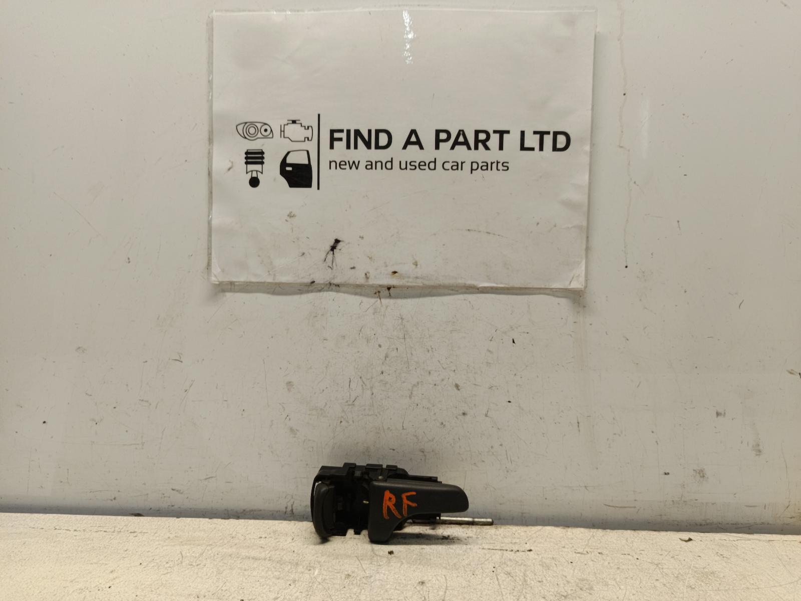 View Auto part Door Handle NISSAN MISTRAL (NZ ONLY) 1997