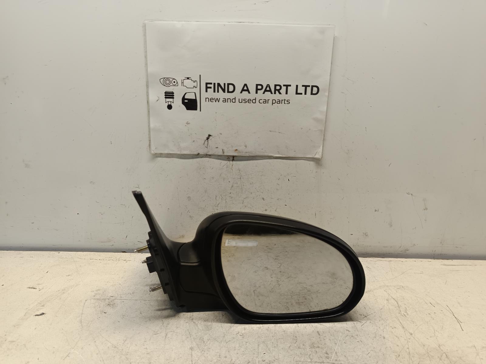 View Auto part Right Door Mirror HYUNDAI I30 2011