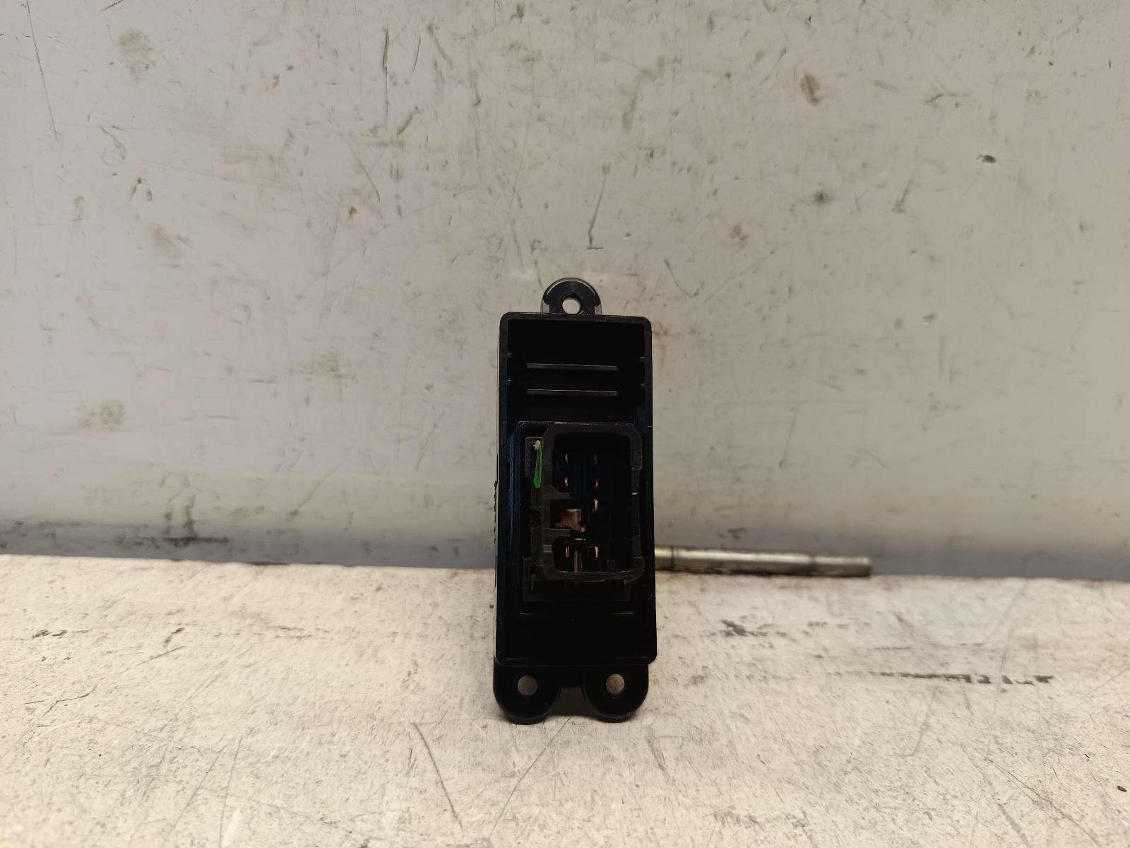 2011 HYUNDAI I30 Pwr Dr Wind Switch Contact us for Photo