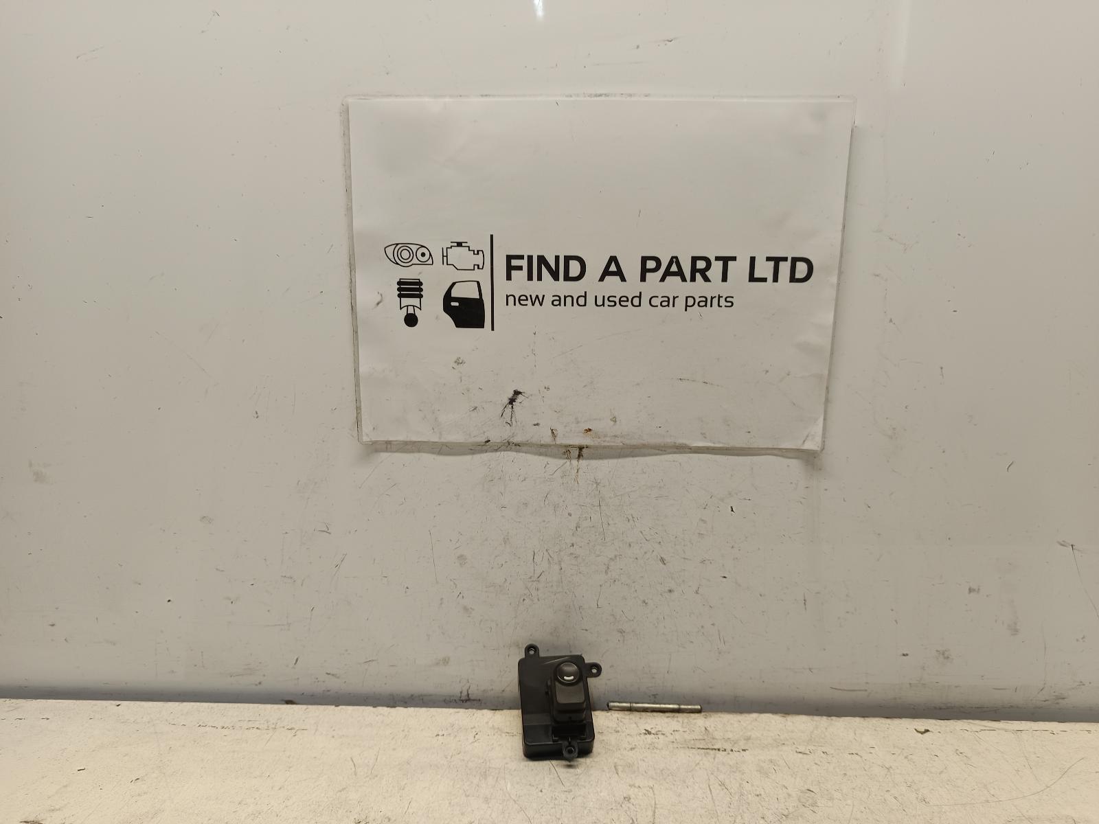 View Auto part Pwr Dr Wind Switch HYUNDAI I30 2011