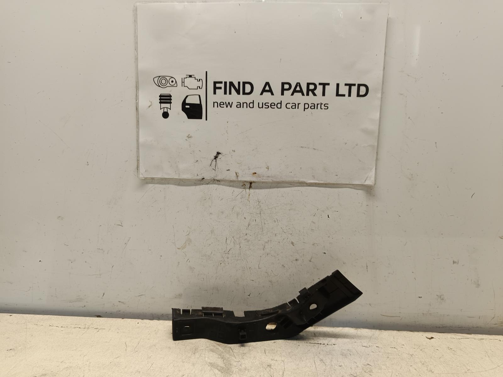 View Auto part F/Bar Reinforc/Brack HYUNDAI I30 2011