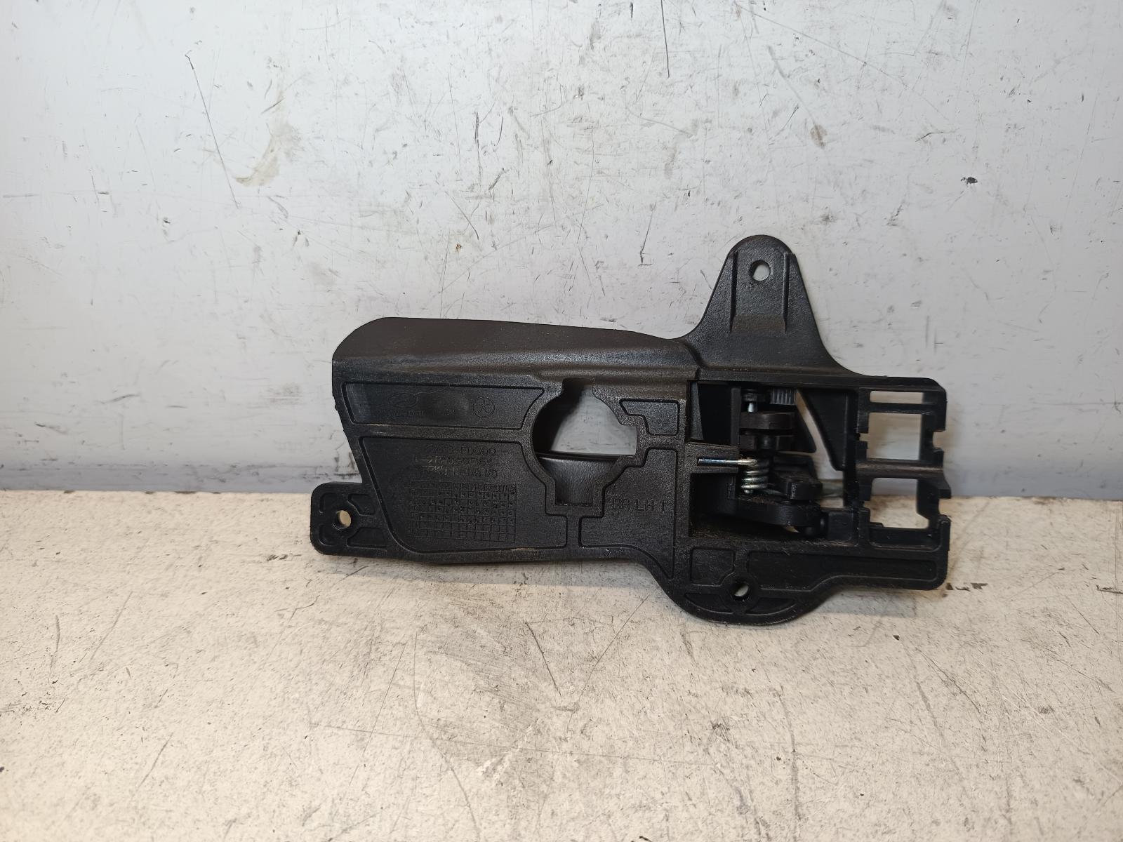 2011 HYUNDAI I30 Door Handle Contact us for Photo