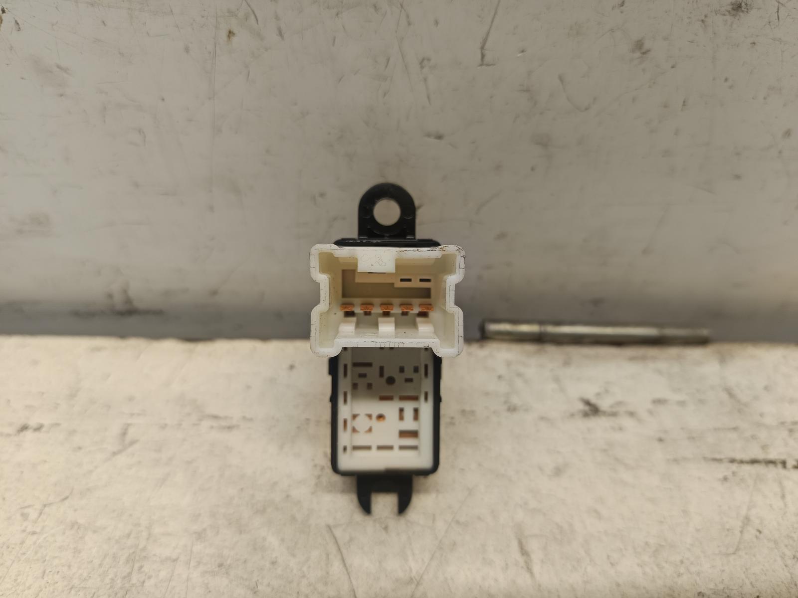 2006 NISSAN MICRA Pwr Dr Wind Switch Contact us for Photo