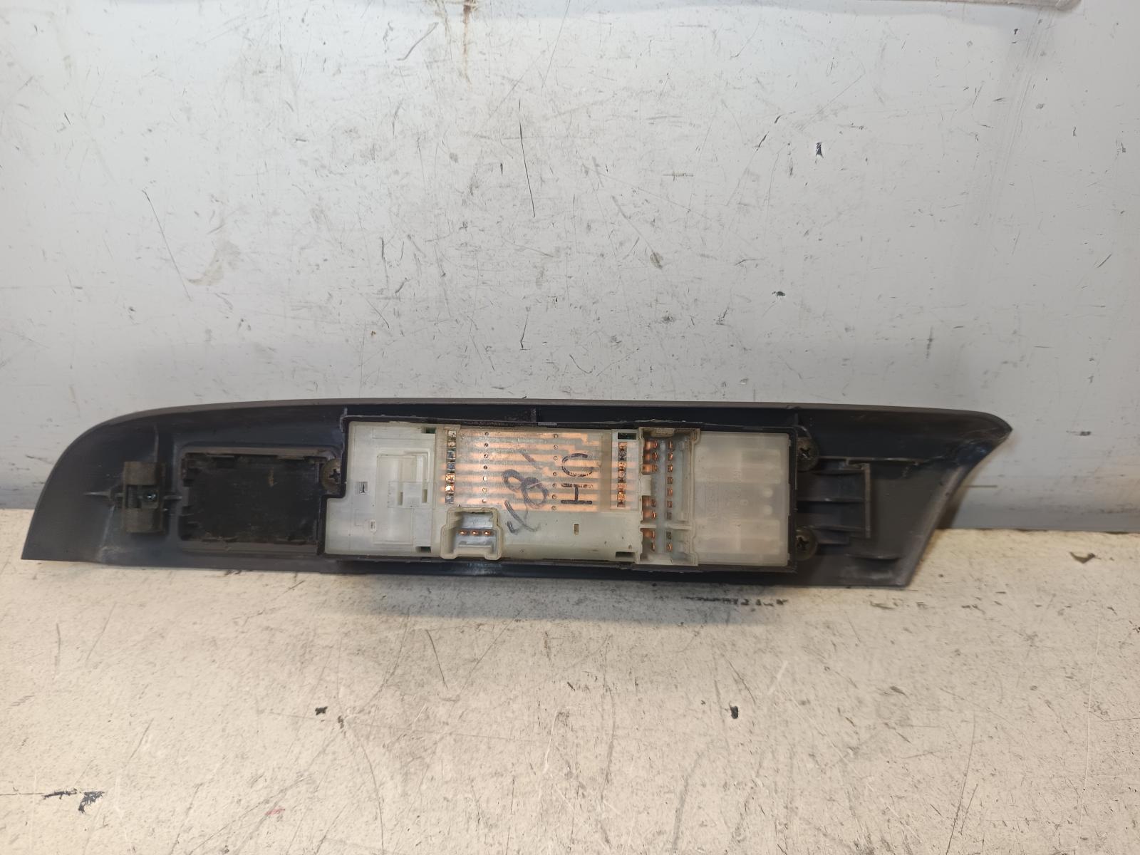2006 NISSAN NAVARA Pwr Dr Wind Switch Contact us for Photo