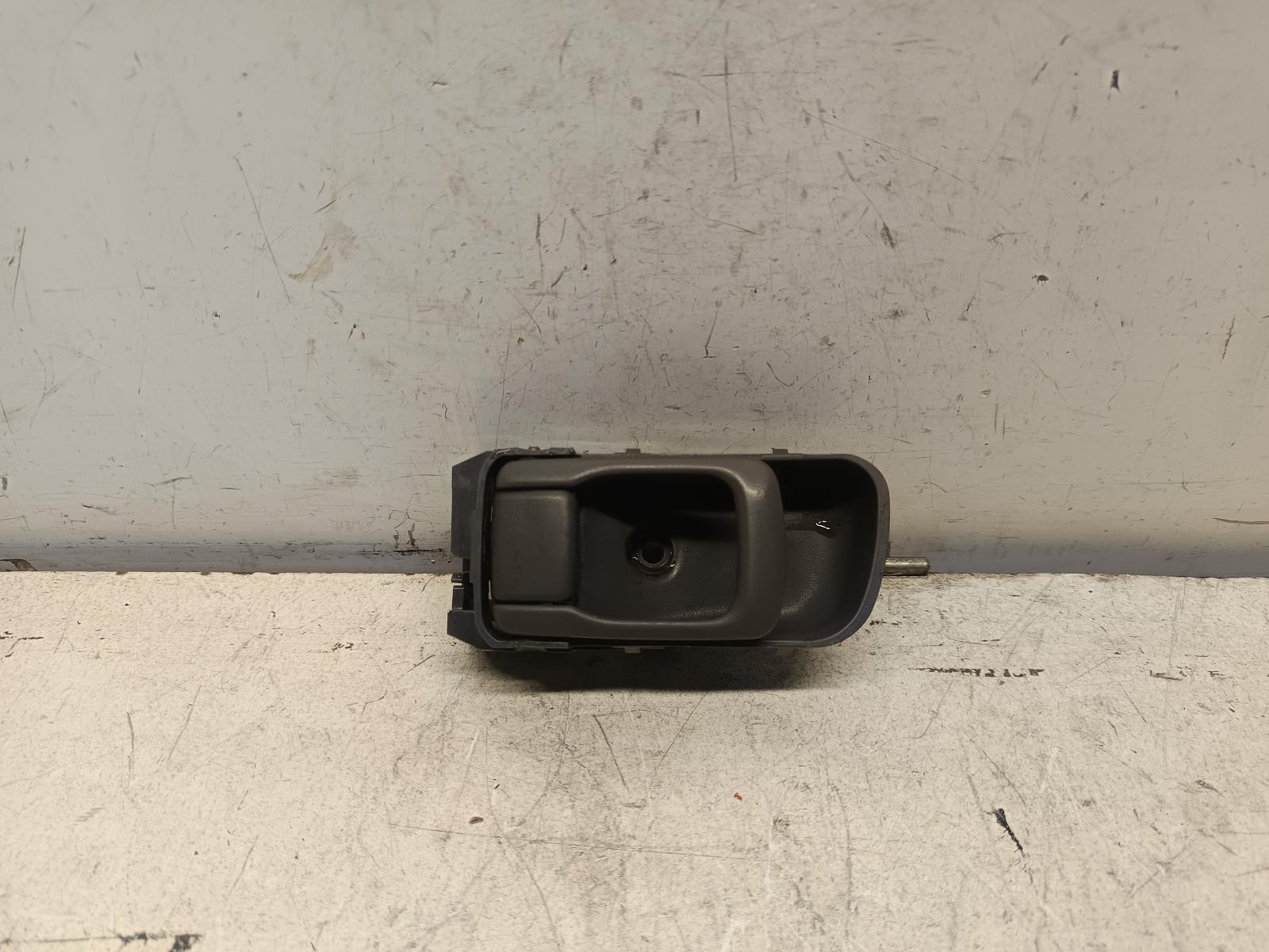 2006 NISSAN NAVARA Door Handle Contact us for Photo