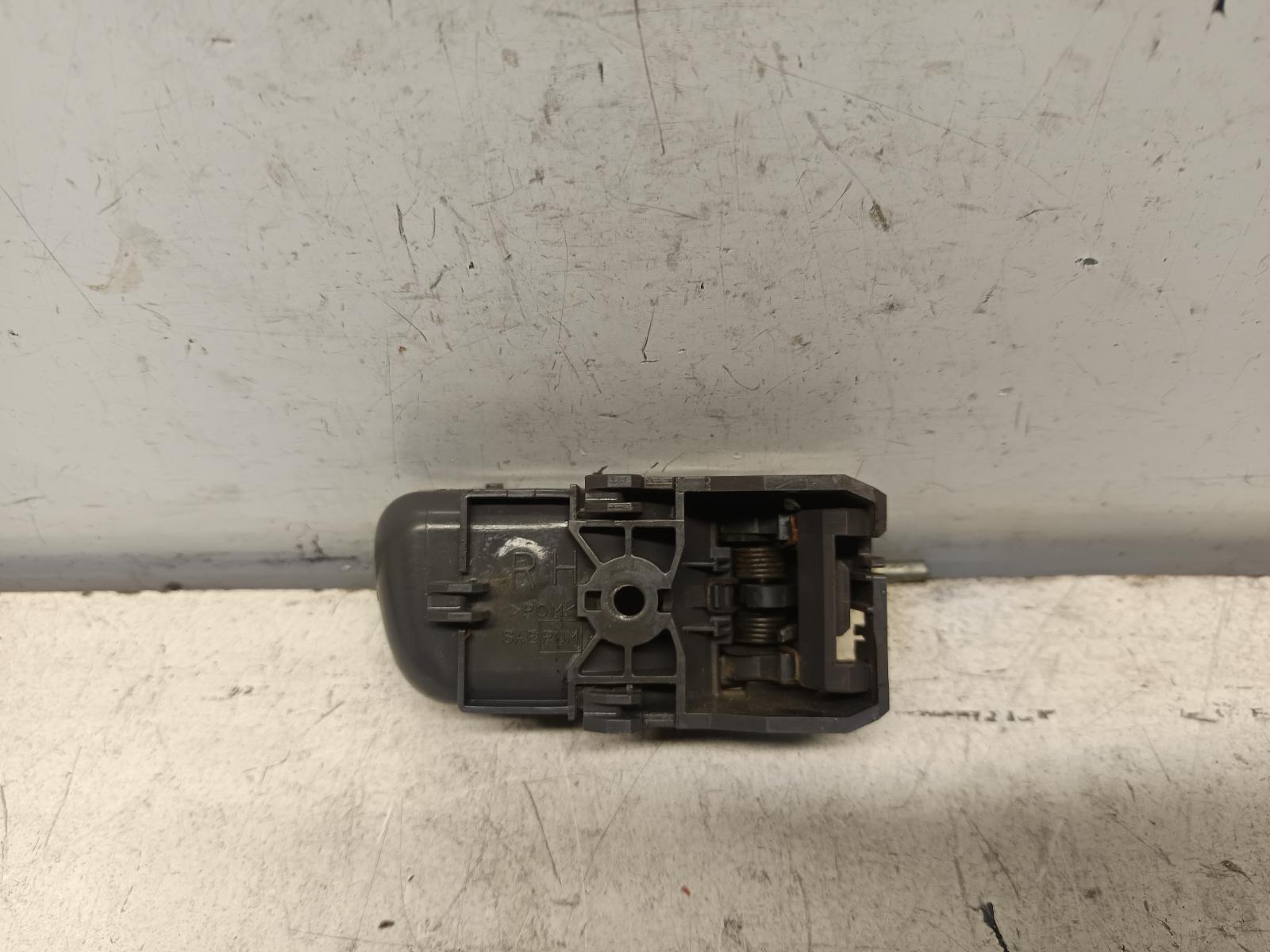 2006 NISSAN NAVARA Door Handle Contact us for Photo