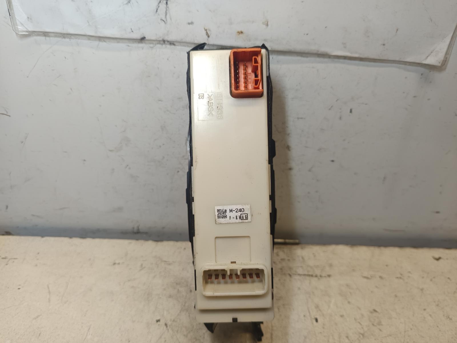 2007 SUBARU LIBERTY Pwr Dr Wind Switch Contact us for Photo