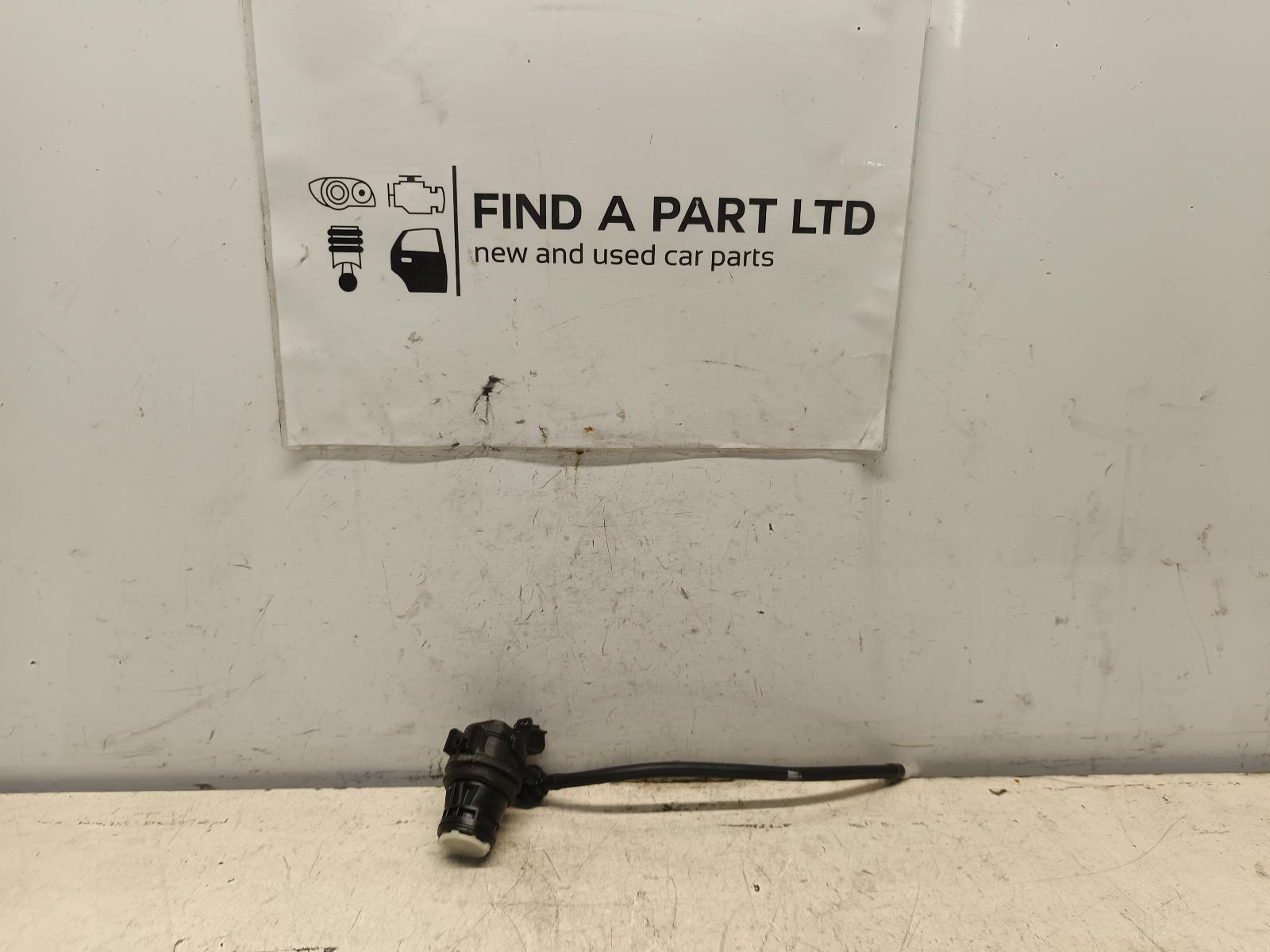 View Auto part Misc Switch/Relay MAZDA PREMACY 2010